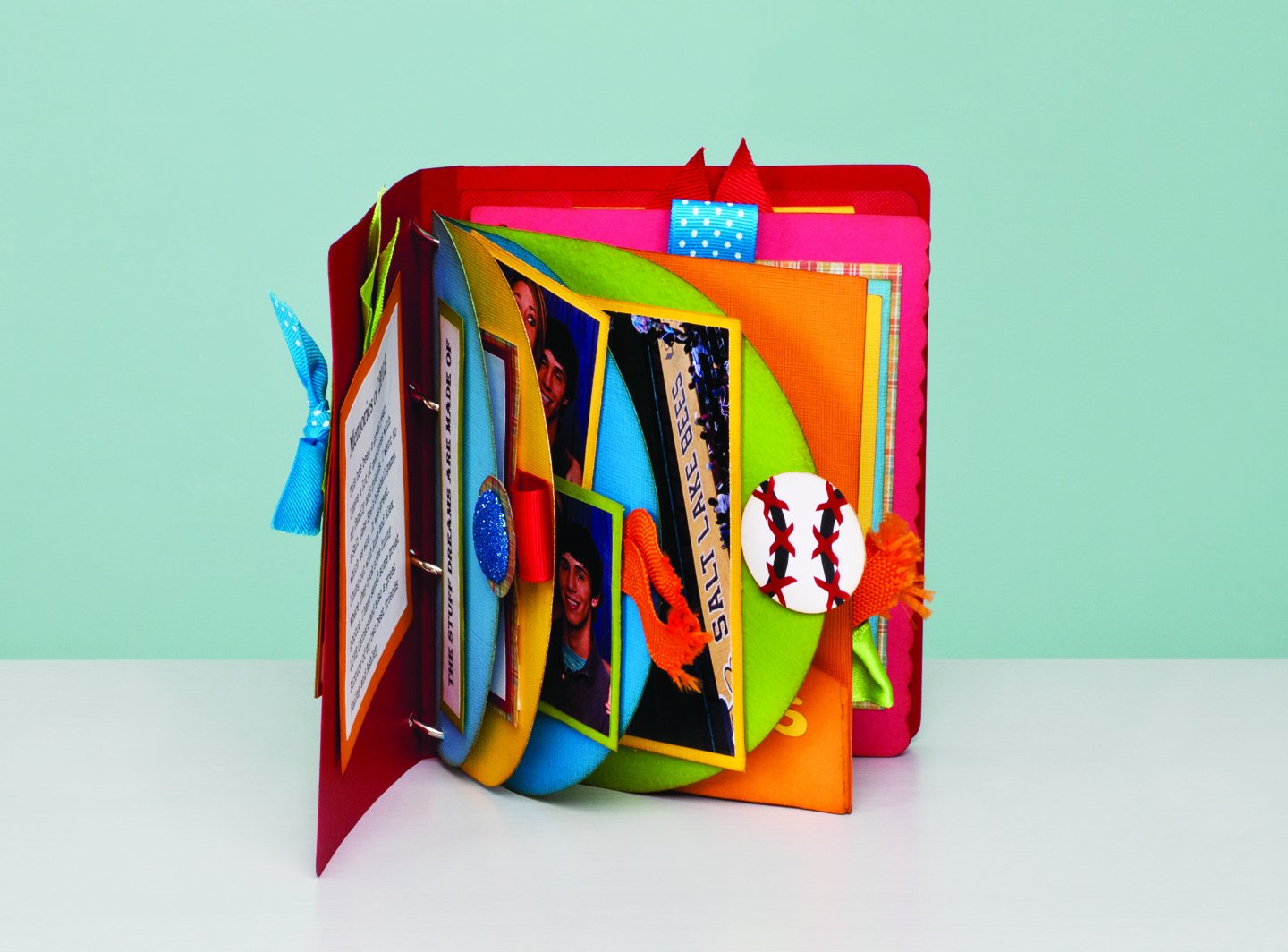 Cricut 2001796 Mini Books Projects Cartridge - Perfect for Scrapbooking, Card Making & DIY Crafts