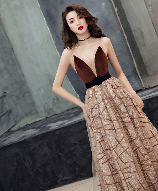 Elegant Champagne V-Neck Tulle Long Prom Dress for Evening Gowns & Formal Events - Perfect for Prom, Homecoming, and Black Tie Occasions