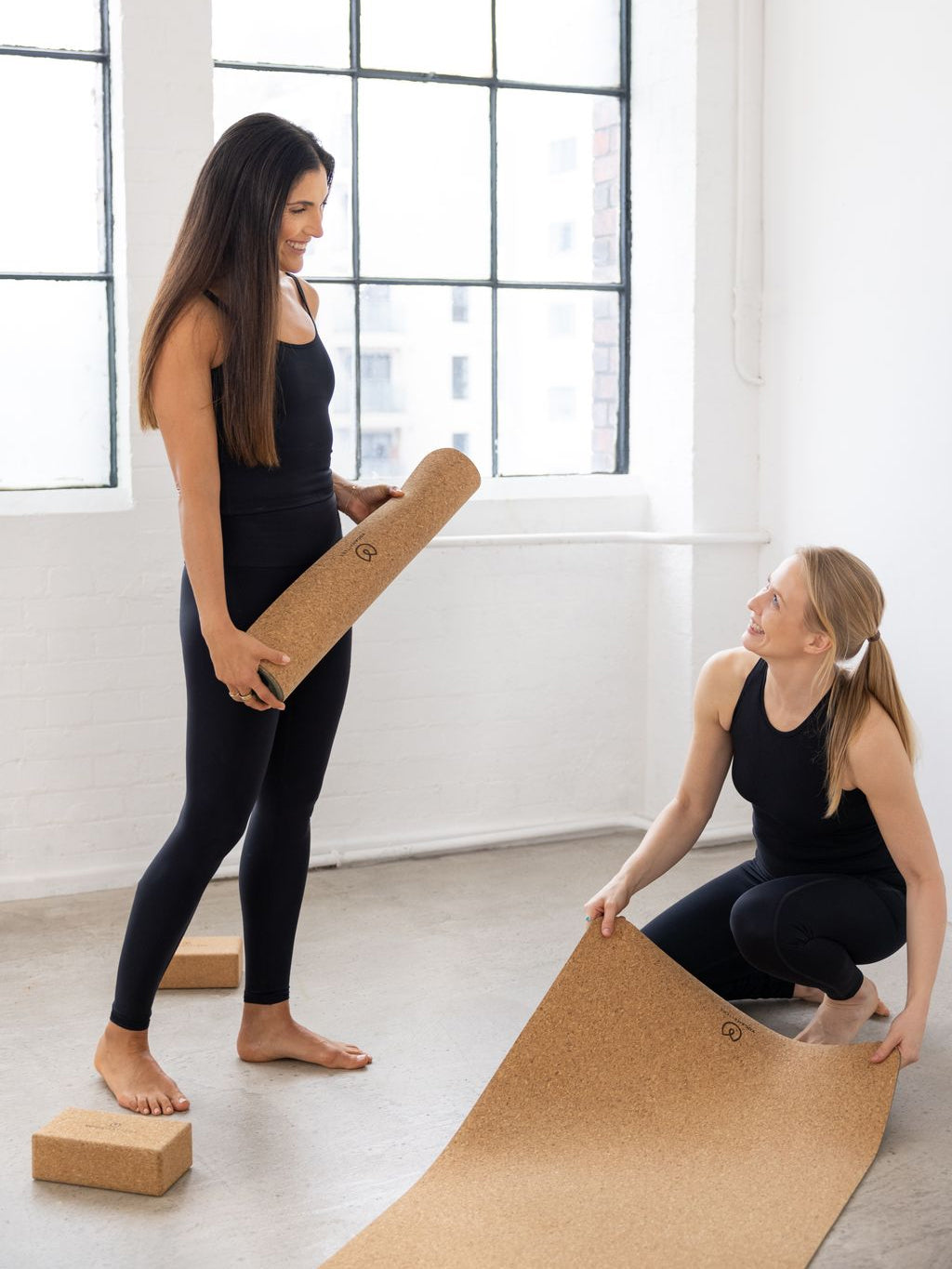 Eco-Friendly Cork Yoga Mat - Non-Slip, Sustainable & Comfortable for Yoga, Pilates & Home Workouts - Perfect for Hot Yoga, Meditation & Fitness Enthusiasts