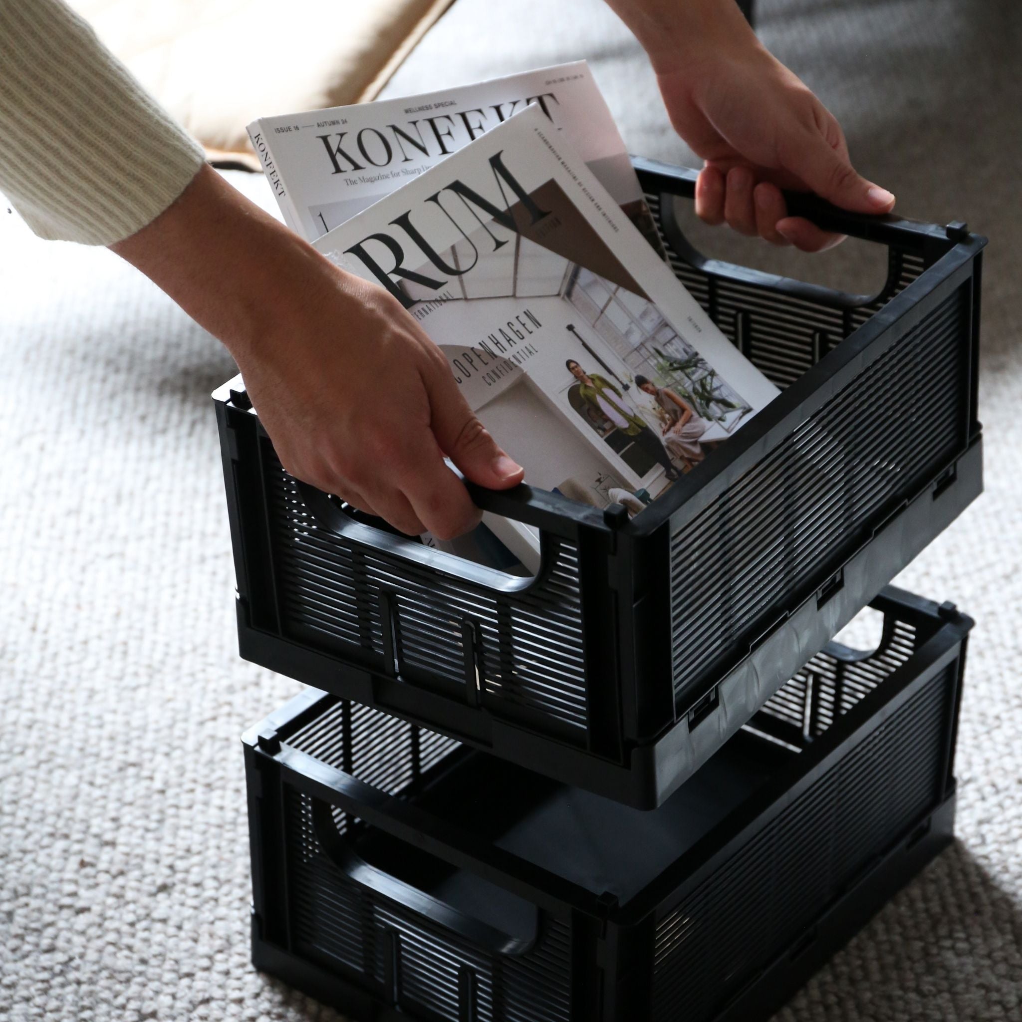 DESIGNSTUFF Linear Collapsible Storage Crate - Medium 33x25cm, Black - Foldable Organizer for Home, Office & Garage Organization