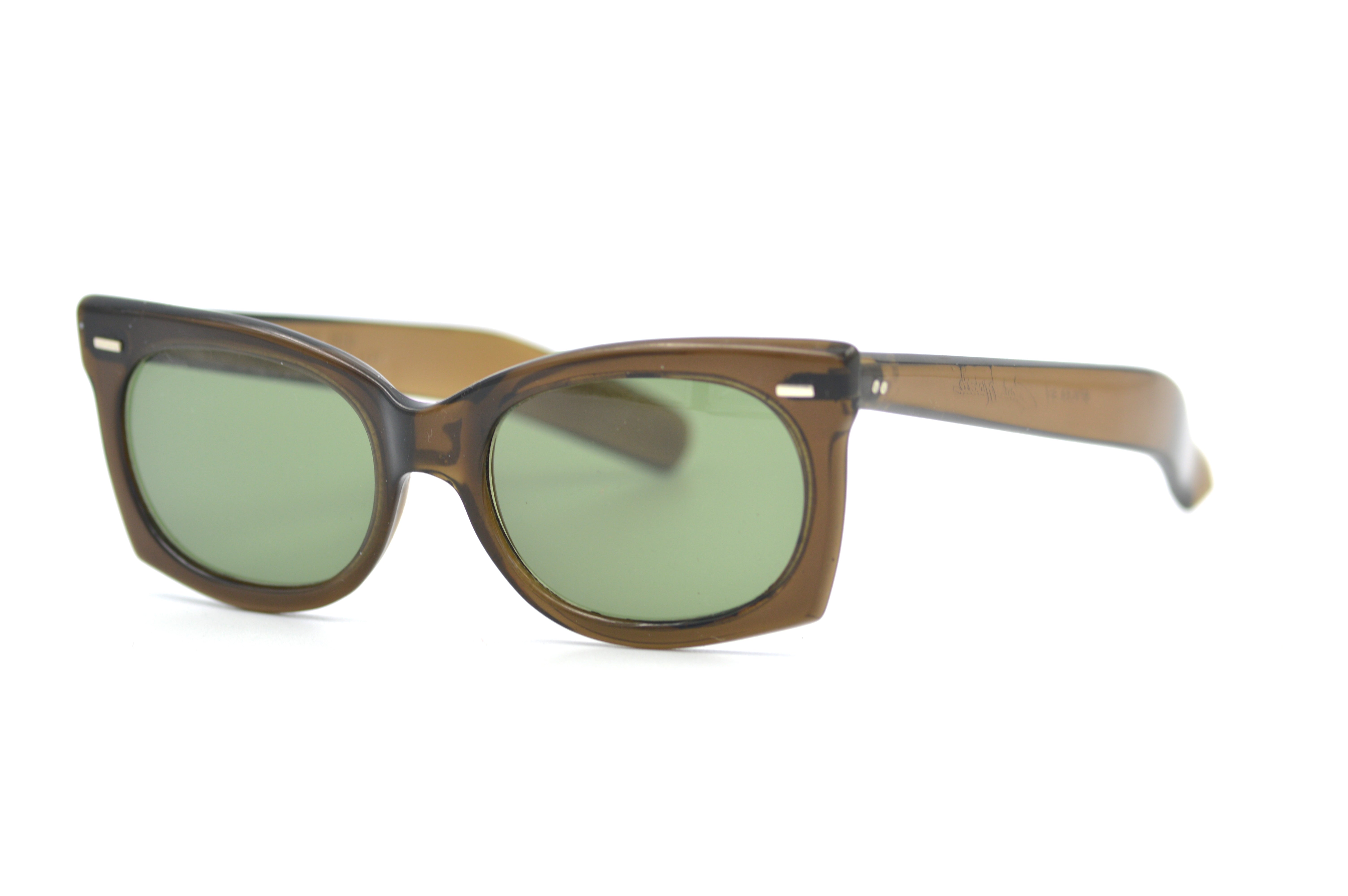 Cool Ray 1130 60S Polarized Sunglasses for Men & Women - UV400 Protection, Classic Aviator Style - Perfect for Driving, Beach & Outdoor Activities