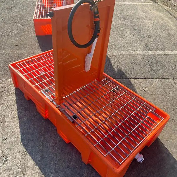 Heavy Duty Boot Wash Station for Muddy & Dirty Shoes - Outdoor Cleaning Solution for Gardeners, Farmers & Hikers