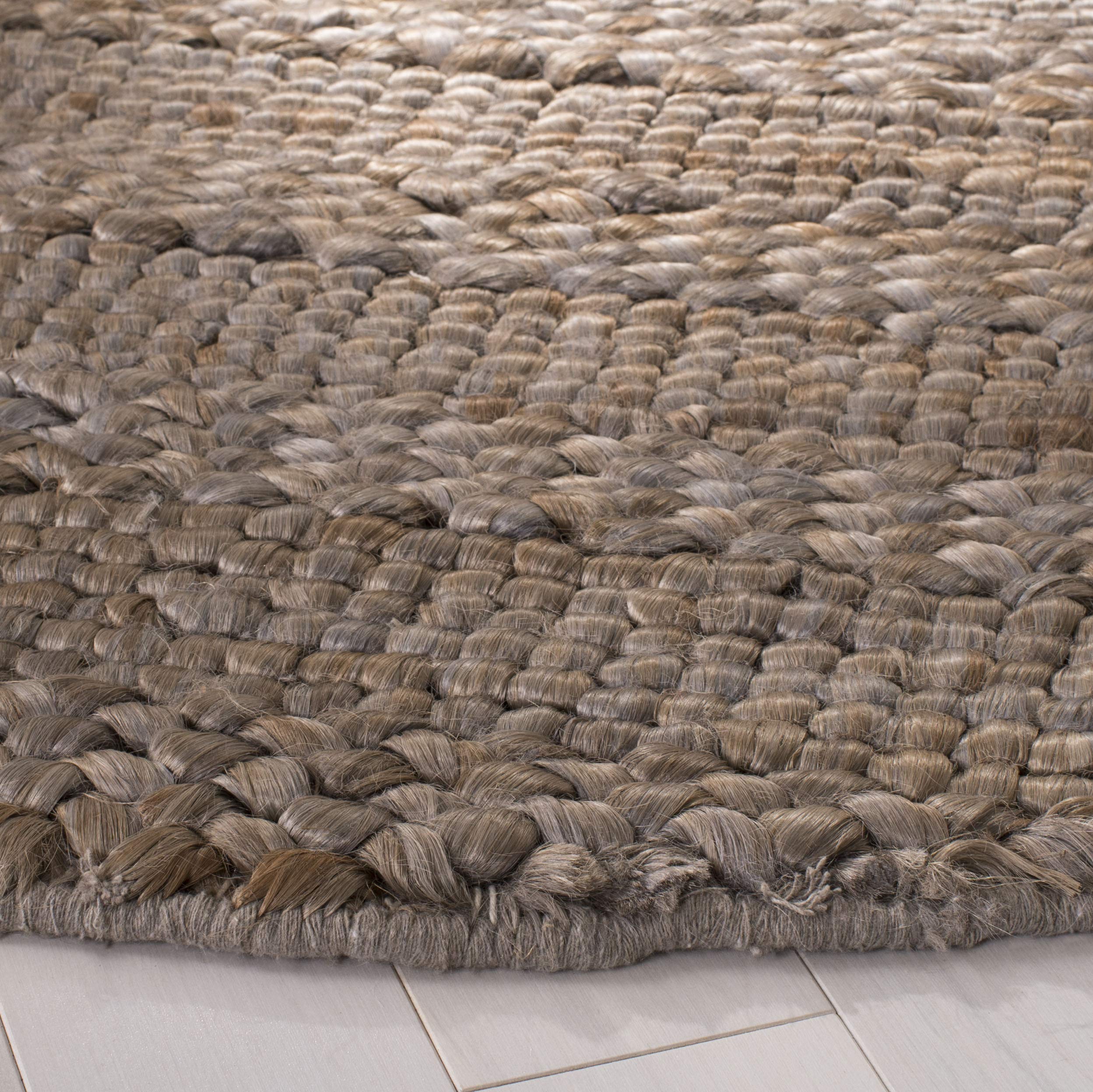 SAFAVIEH Handmade Braided Jute Area Rug - 6' Round Natural Fiber Rug, Beige Woven Floor Mat for Living Room & Bedroom | Durable & Eco-Friendly for High Traffic Areas | Perfect for Boho, Farmhouse & Coastal Decor Styles