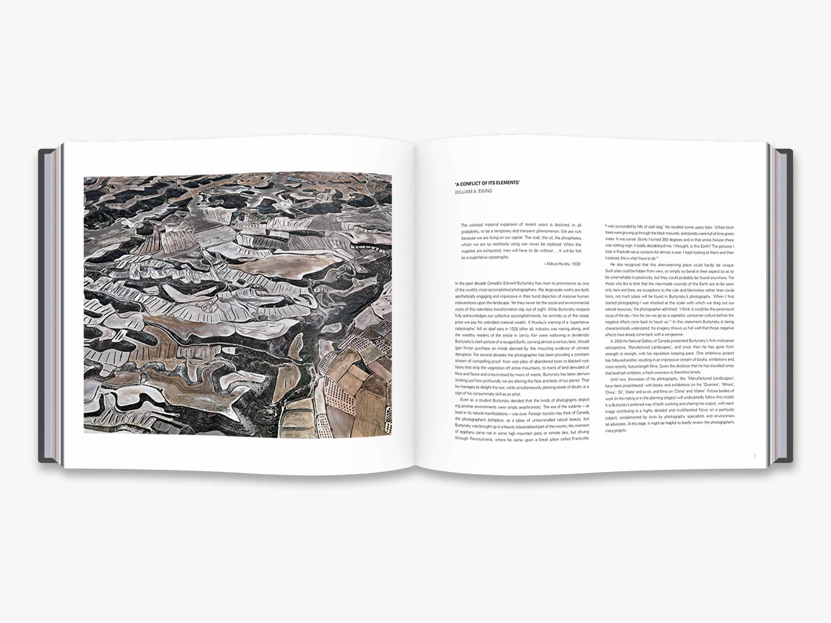 Edward Burtynsky: Essential Elements (Deluxe Edition) - Premium Photography Book for Art Collectors & Nature Enthusiasts | Perfect for Home Decor, Office Display & Gift Giving