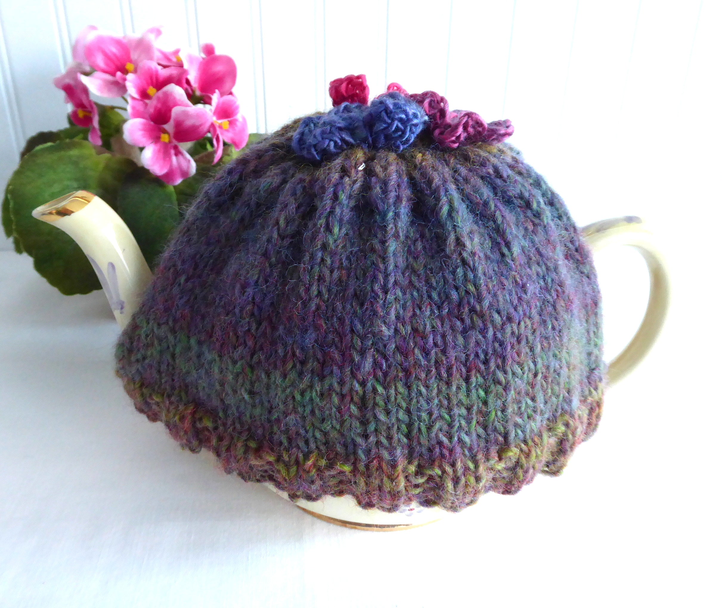 Hand Knit Tea Cozy with Floral Applique - Stretchy Brown & Green Variegated Knitted Tea Warmer for Teapots - Perfect for Afternoon Tea, Cozy Kitchen Decor & Gift Giving