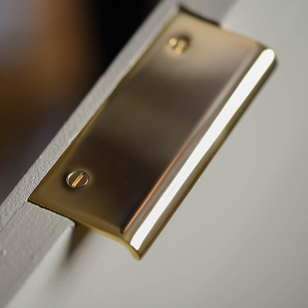 Polished Brass Curved Edge Pull Handle - Vintage Cabinet & Drawer Hardware for Kitchen, Bathroom & Furniture - Heavy Duty Decorative Handle for Home Improvement Projects