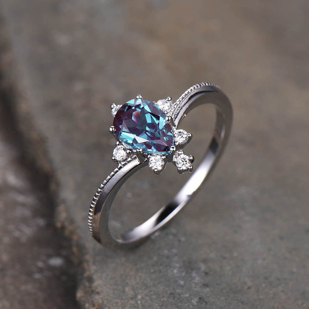 Exquisite Pear-Shaped Alexandrite Engagement Ring with Milgrain Detailing & Diamond Halo - Perfect for Proposals, Anniversaries & Special Occasions