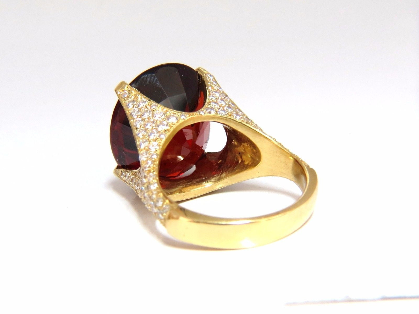 26.31ct GIA Certified Natural Red Spessartite Garnet & Diamond 18K Gold Engagement Ring for Women - Perfect for Weddings, Anniversaries & Special Occasions