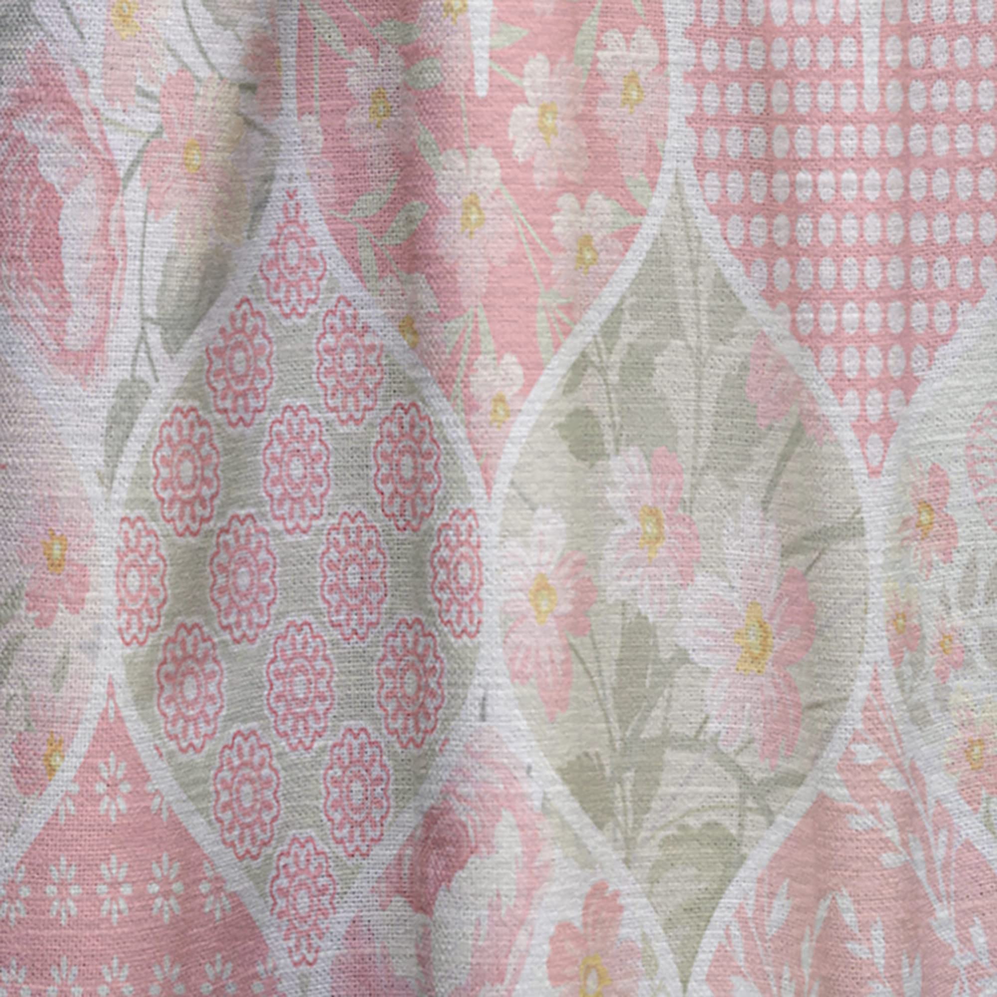 DesignQ Patchwork Pattern Thermal Insulated Curtains - 52x108 Single Panel for Bedroom & Living Room - Blackout Drapes for Home Decor, Noise Reduction & Energy Efficiency