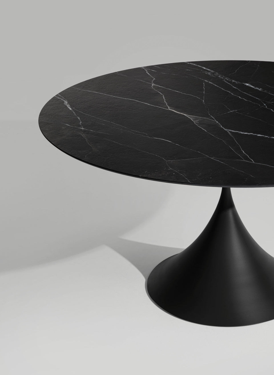 Modern Leo Coffee Table by Midj - Stylish & Functional Living Room Centerpiece for Home Decor, Coffee Time & Entertainment Spaces