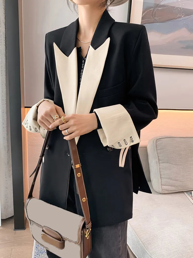 Women's Black Notched Long Sleeve Loose Blazer with Patchwork Pockets - Elegant Autumn Jacket for Office Wear, Business Casual & Fall Outfits