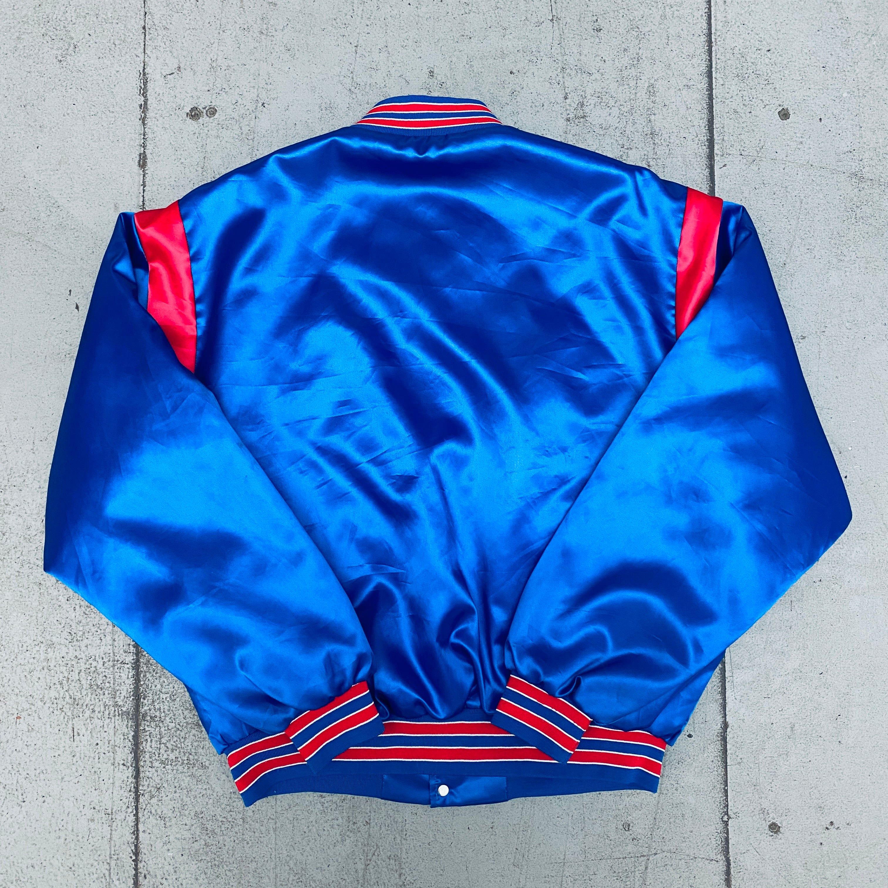 New England Patriots 1980s Vintage Satin Bomber Jacket for Men - Large/XL - Retro NFL Football Fan Apparel - Perfect for Game Day, Tailgating & 80s Themed Parties