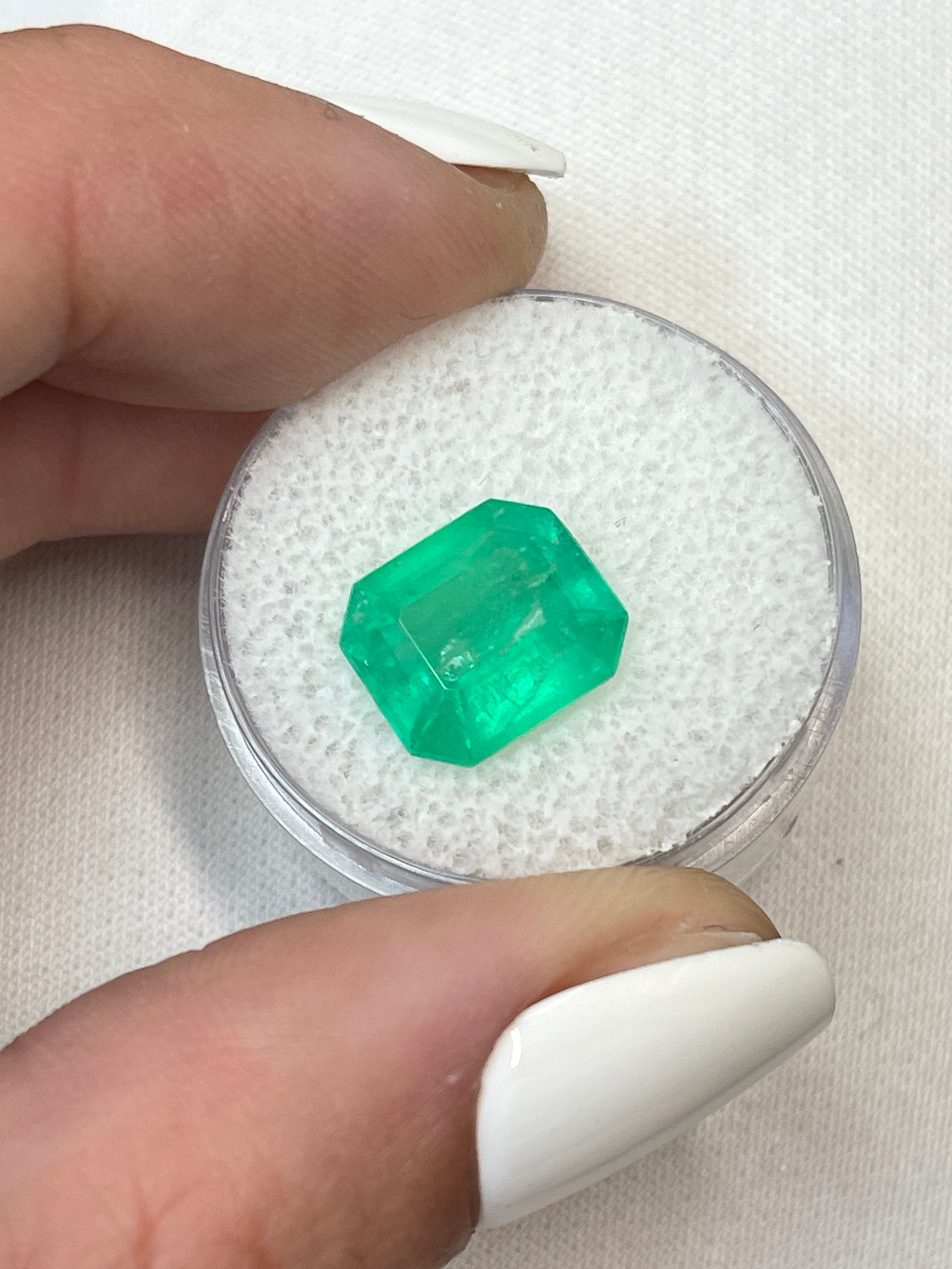 4.55 Carat 11x10mm Neon Green Natural Loose Colombian Emerald Gemstone - Emerald Cut for Jewelry Making, Engagement Rings & Luxury Gifts