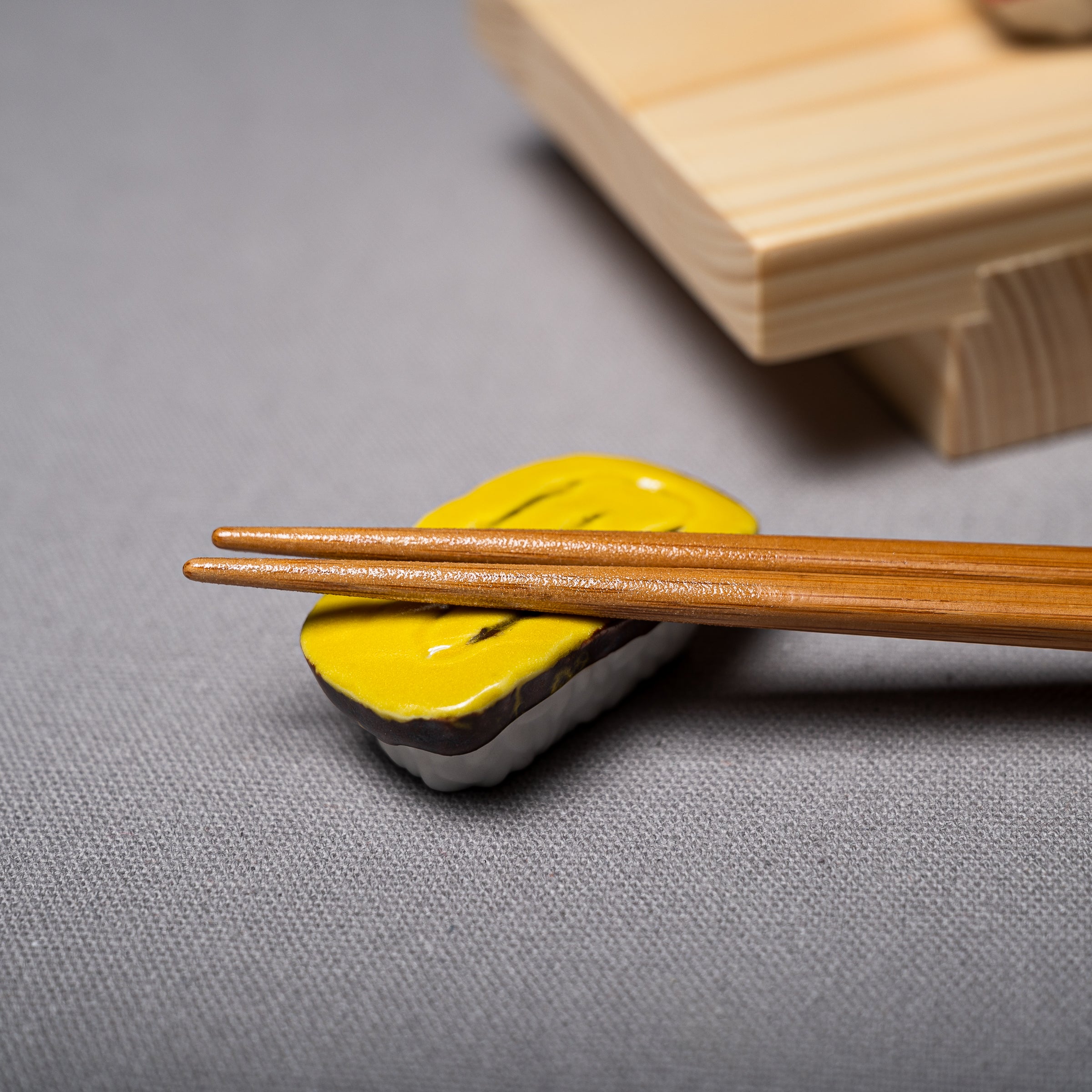 Premium Sushi Chopstick Rest - Elegant Single Nigiri Holder for Japanese Dining, Sushi Parties & Asian Cuisine Decor