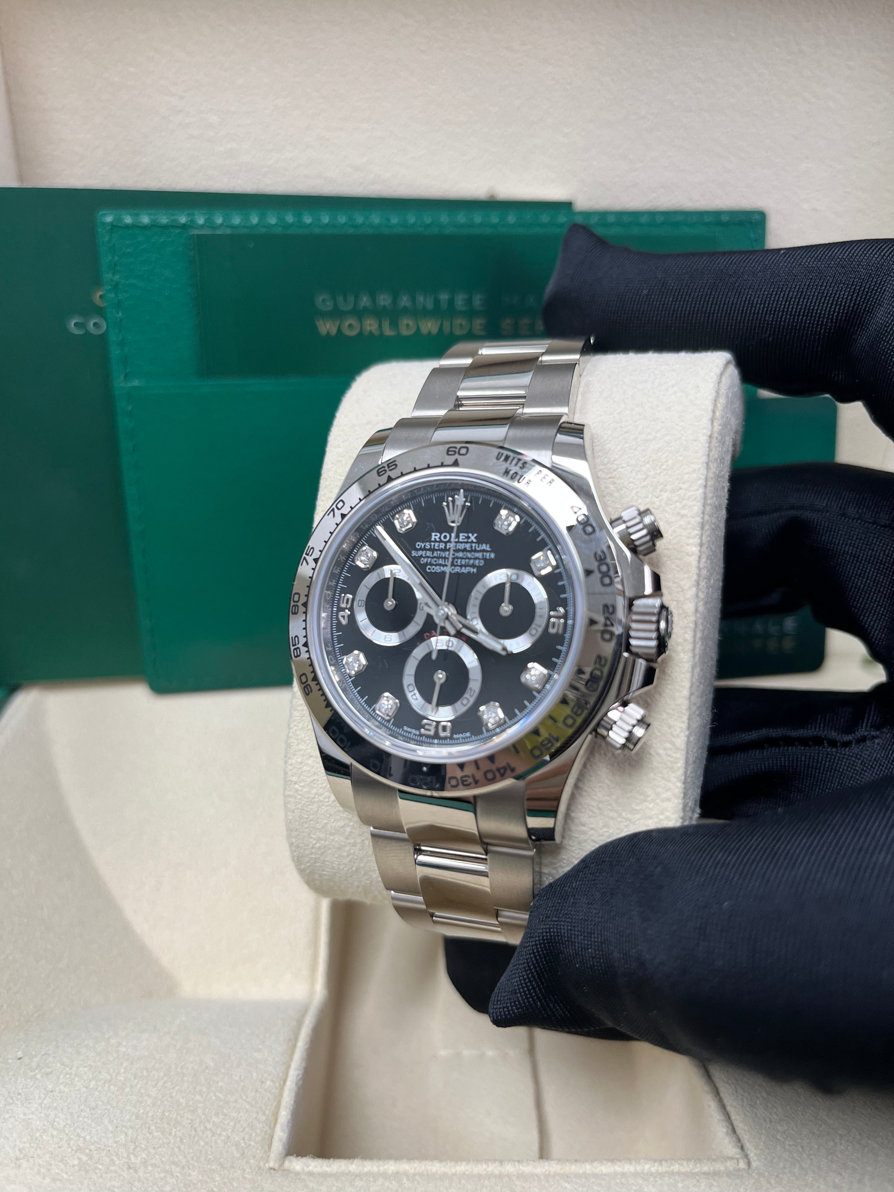 Rolex Daytona 116509 40mm White Gold Watch - Black Diamond Dial & Oyster Bracelet | Luxury Chronograph for Men, Perfect for Business Events & Special Occasions