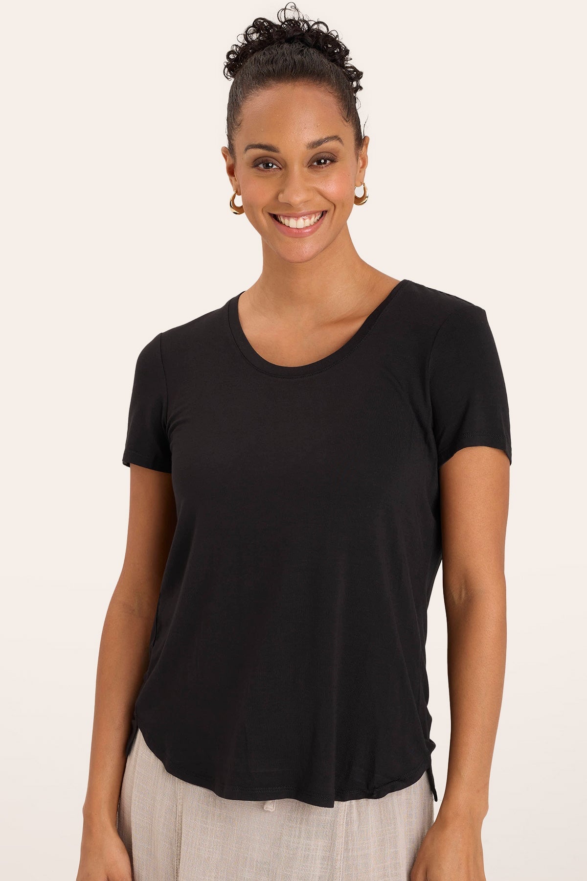 Premium Authority Tee - Soft Black Cotton T-Shirt for Men & Women | Comfortable Casual Wear for Everyday, Gym & Street Style
