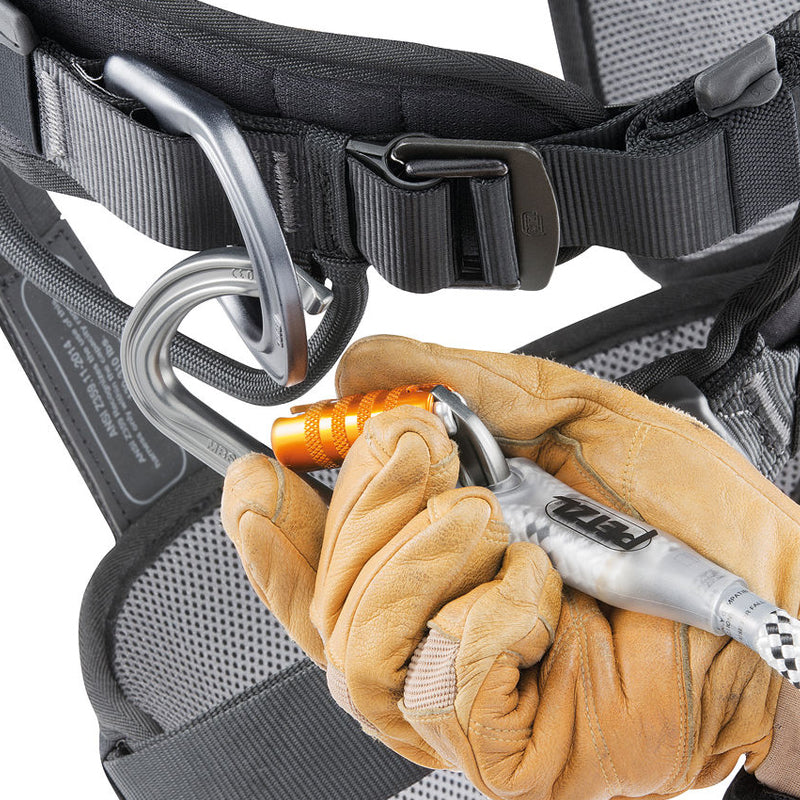 Petzl ASTRO BOD FAST Climbing Harness - Lightweight & Adjustable for Rock Climbing, Mountaineering & Outdoor Adventures
