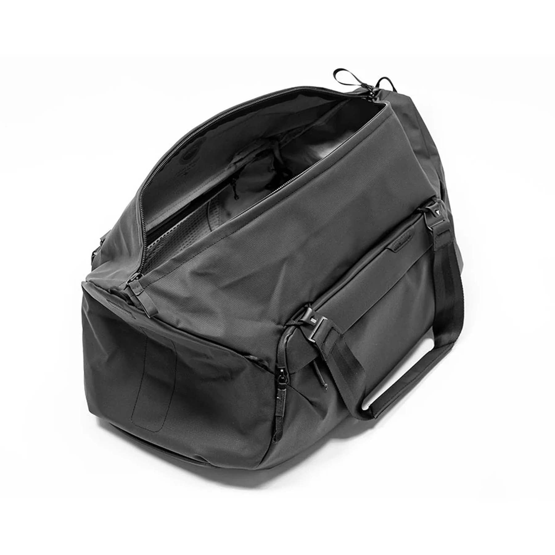 Peak Design Travel Duffel 35L - Waterproof Carry-On Duffel Bag for Travel & Outdoor Adventures - Perfect for Airplane, Camping & Gym Use