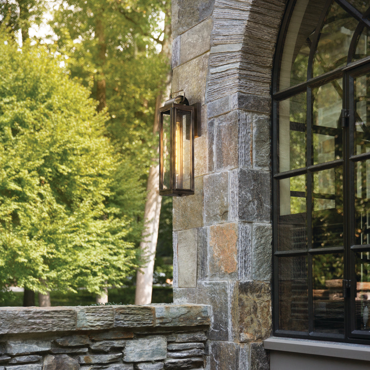 2840BK Sag Harbor 1-Liter Outdoor Lantern in Black - Weatherproof Patio Lighting for Garden, Porch & Backyard Decor