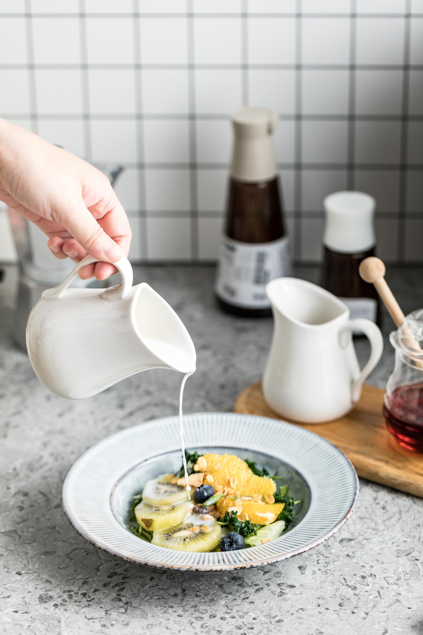 LYEOBOH 9 oz Ceramic Creamer Pitcher - Small White Milk & Coffee Creamer Pitcher for Kitchen, Porcelain Coffee Creamer for Coffee Shops, Restaurants & Home Use