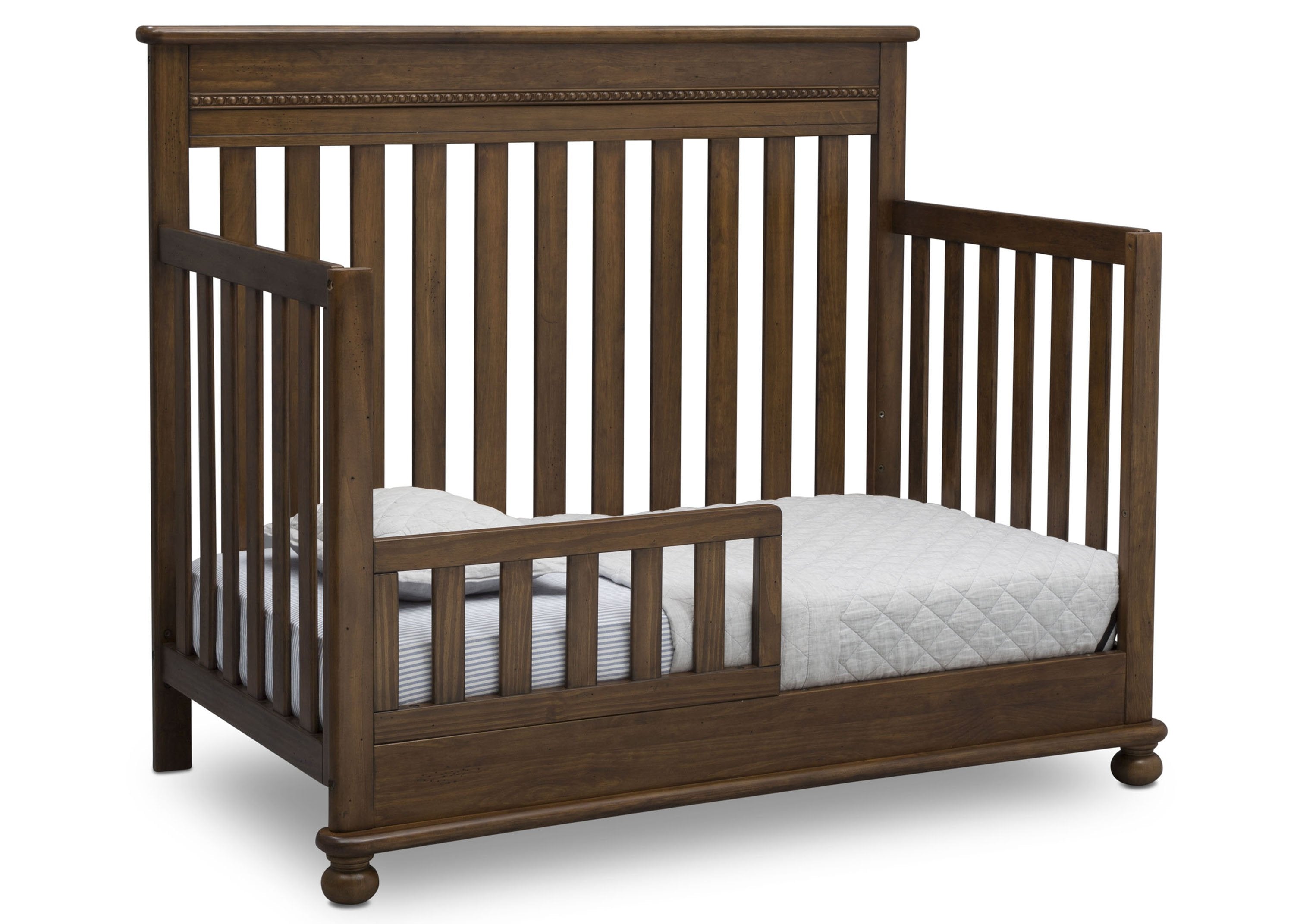 Franklin 4-in-1 Convertible Baby Crib - White Nursery Furniture for Newborn to Toddler Bed | Perfect for Modern Nursery, Bedroom & Daycare Use