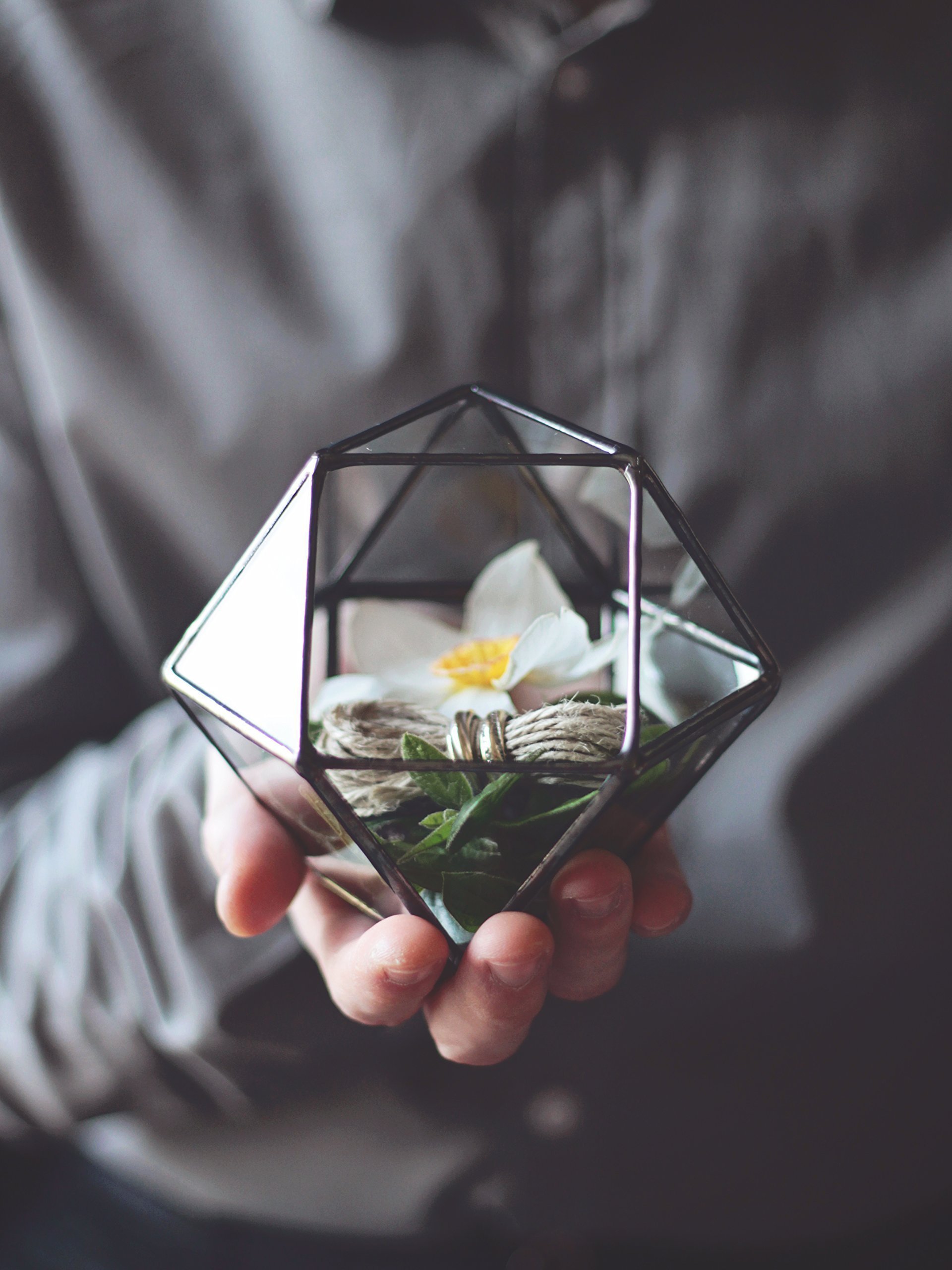 Elegant Clear Glass Geometric Wedding Ring Box - Proposal Ring Holder for Ceremony Decor - Cuboctahedron Design in Copper, Silver & Black - Perfect for Engagement, Vow Renewal & Wedding Ring Presentation