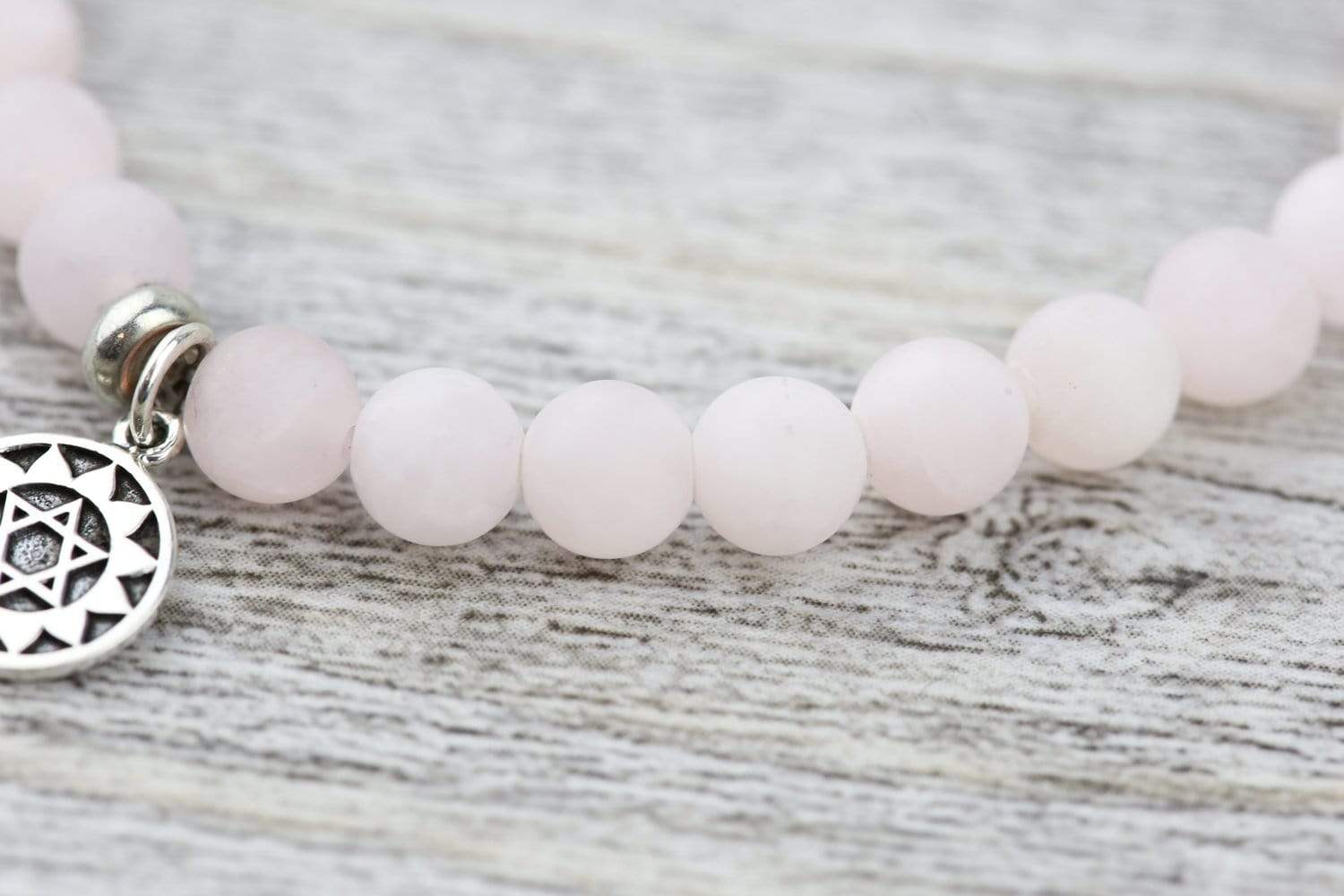 Healing Rose Quartz Bracelet for Heart Chakra - Natural Crystal Energy Jewelry for Love, Emotional Balance & Spiritual Growth - Perfect for Meditation, Yoga & Daily Wear