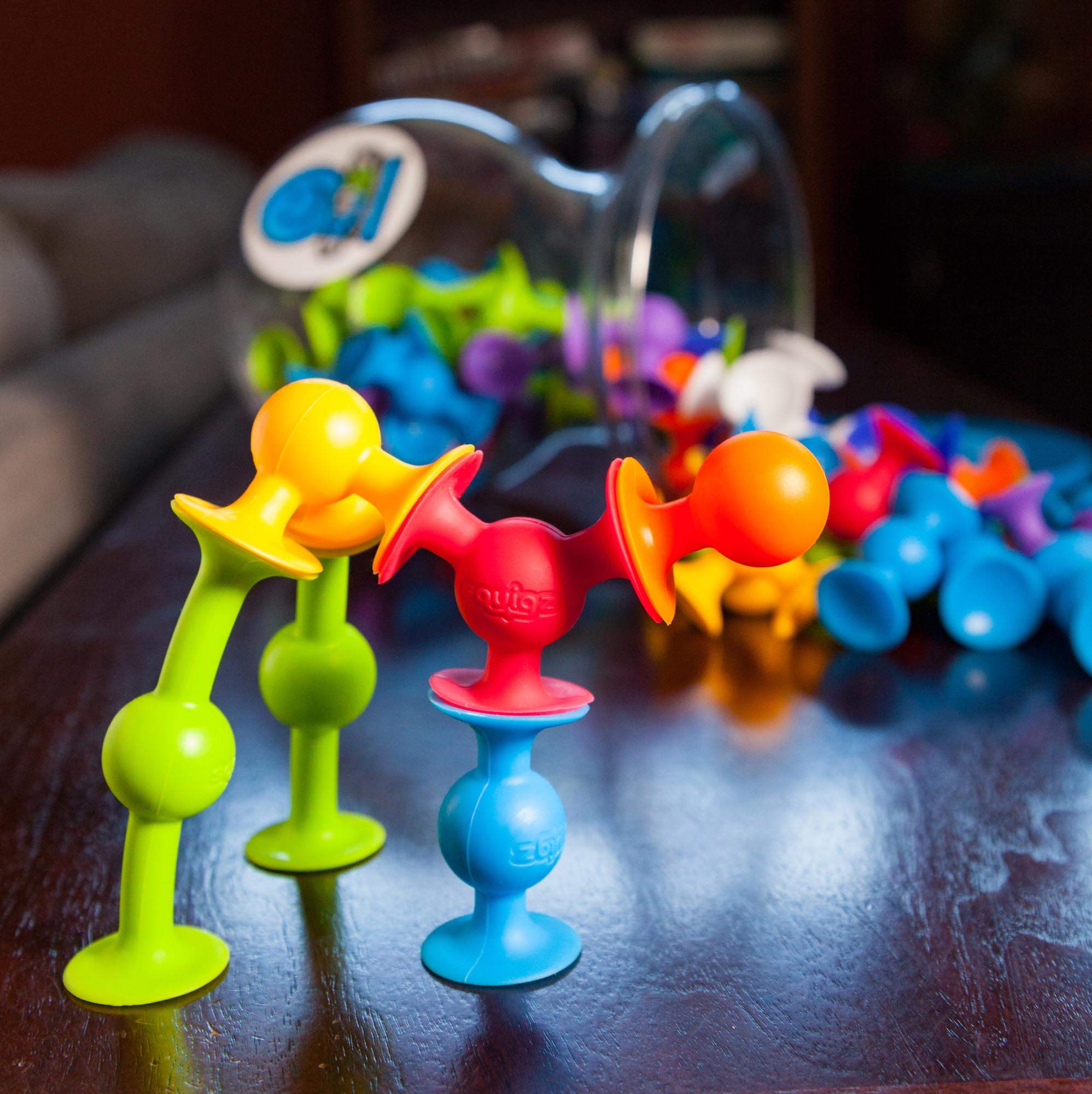 Fat Brain Toys Squigz Deluxe Set - 50-Piece Suction Construction Building Blocks, STEM Learning Toys for Kids Ages 3+, Creative Bath & Sensory Play for Toddlers & Preschoolers