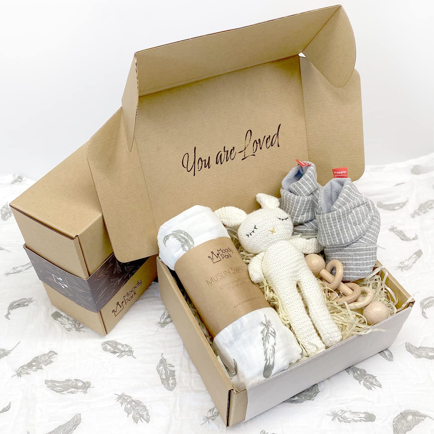Gender Neutral Baby Gift Basket Set - Newborn Baby Shower Welcome Box with Essential Baby Items for Boys & Girls | Perfect Baby Shower Gift, Newborn Present & Nursery Decor