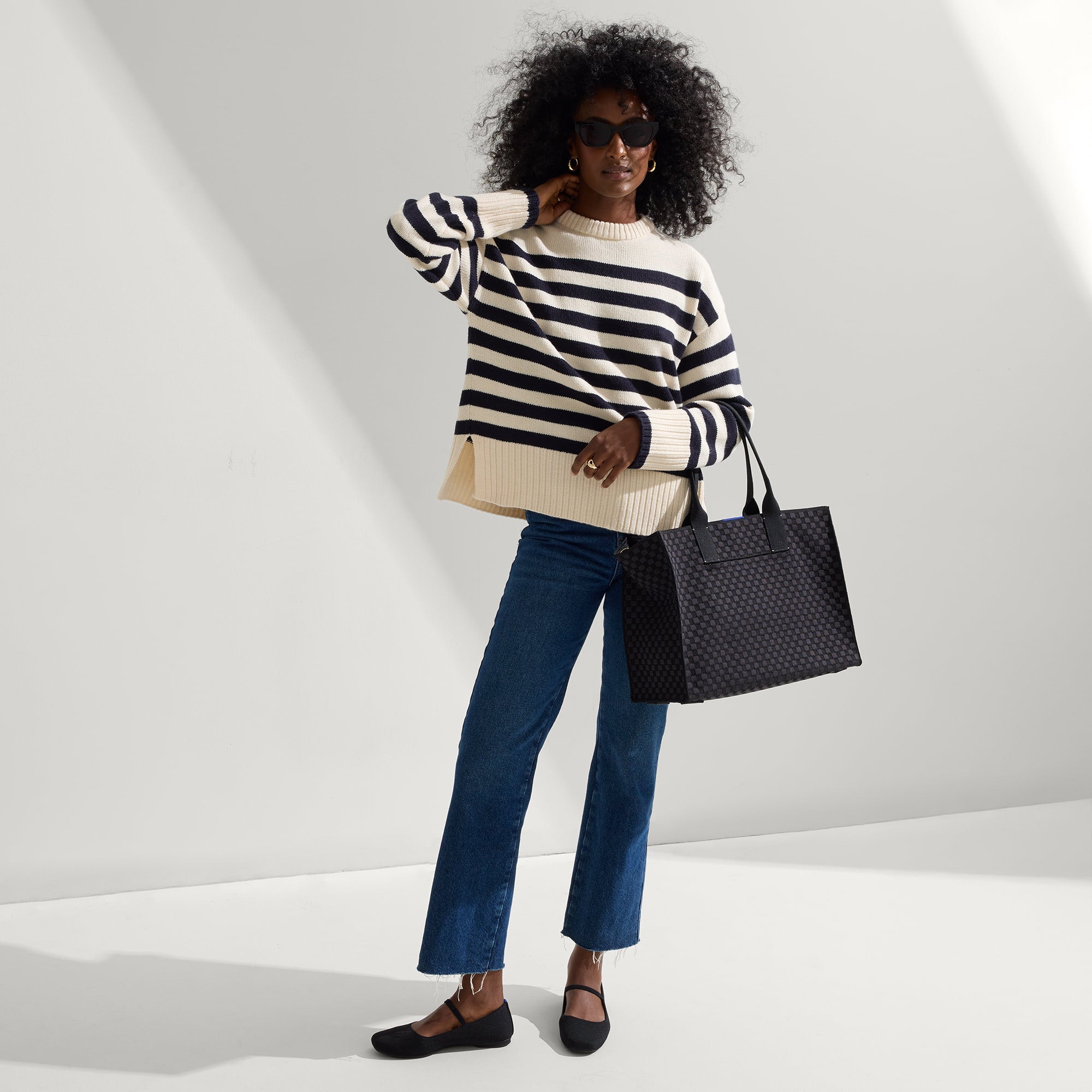 Classic Black Sand Tote Bag - Stylish & Durable Women's Handbag for Work, Travel & Everyday Use