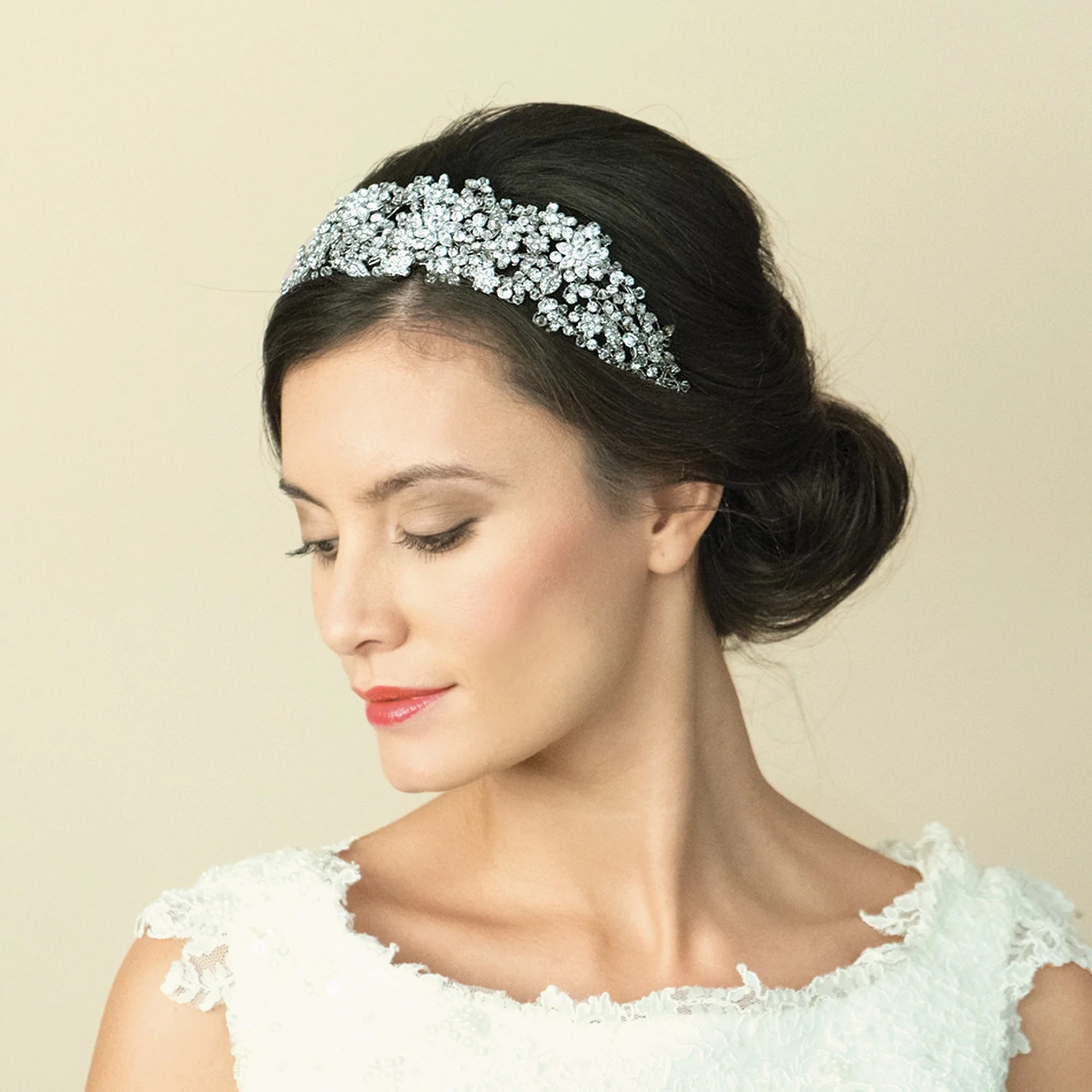 Luxury Crystal Bridal Headpiece with Jade Accents – Elegant Wedding Hair Accessory for Brides, Prom, and Special Occasions