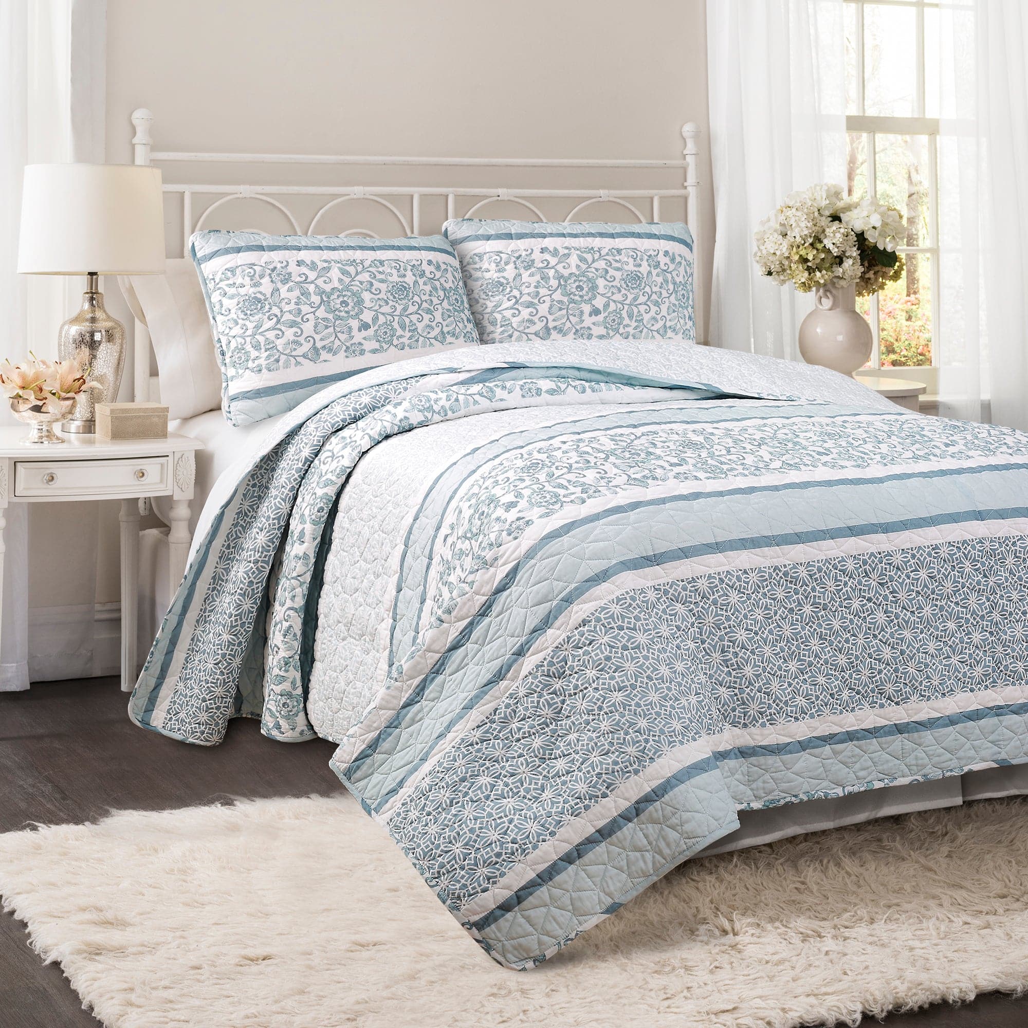 Nisha 3-Piece Quilt Set - Queen Size Bedding, Soft Microfiber Comforter Set with 2 Pillow Shams - Cozy & Stylish for All Seasons - Perfect for Master Bedroom, Guest Room, or Dorm Decor