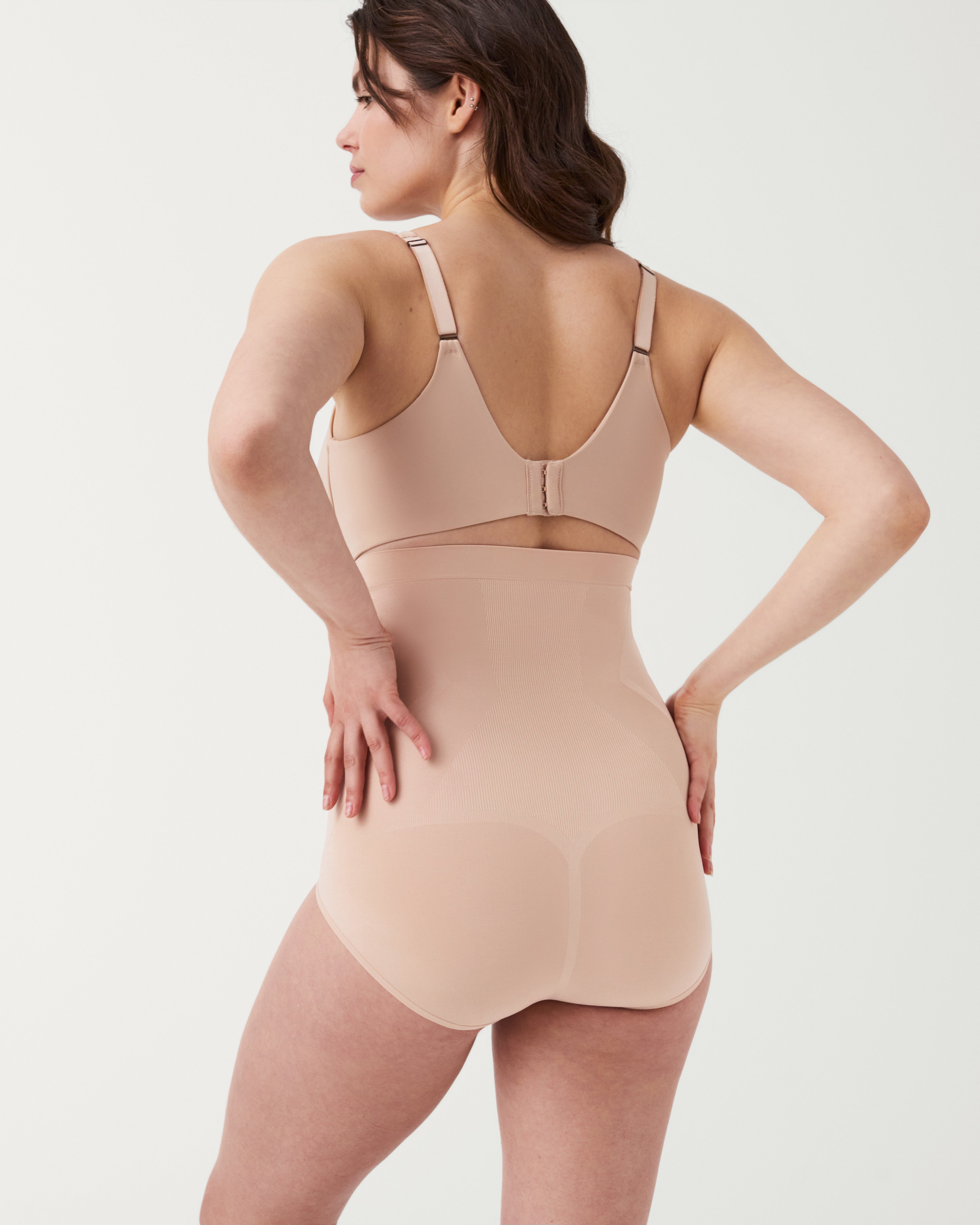 SPANX Sculpt™ OnCore High Waisted Brief - Shapewear for Women, Tummy Control Underwear, Comfortable Waist Trainer - Perfect for Everyday Wear, Workout & Special Occasions