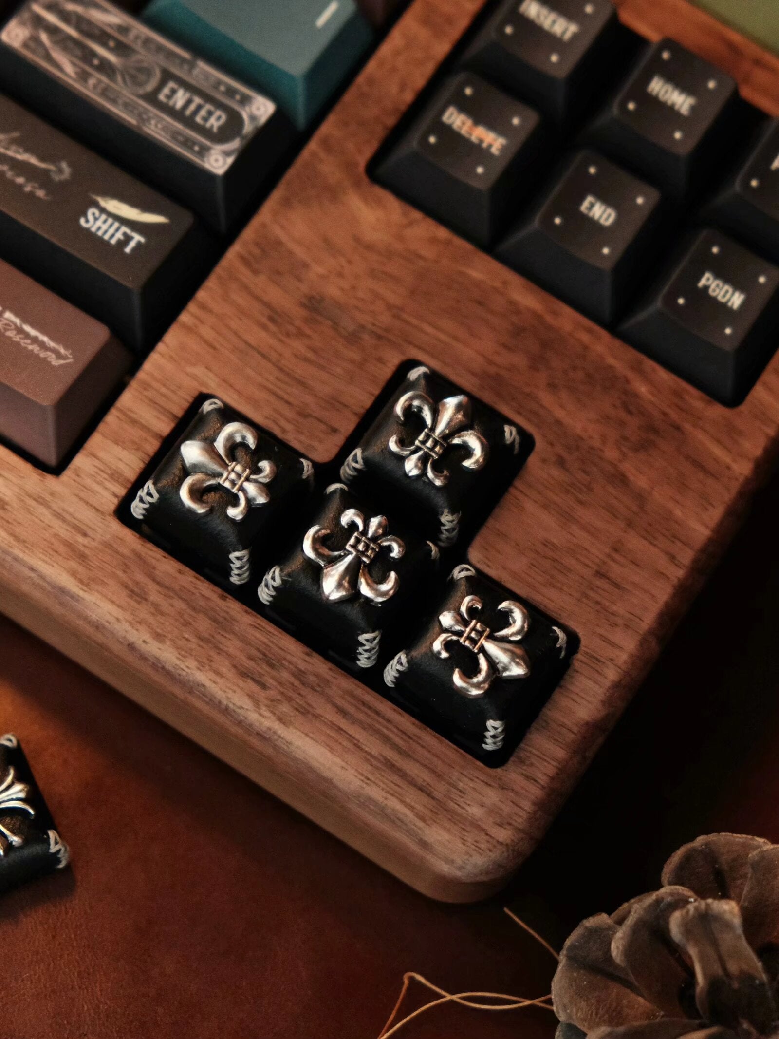 Chrome Hearts Style Leather Keycaps - Hand-Sewn Rivet Metal Parts & Personalized Fashion Keycaps for Mechanical Keyboards | Perfect for Gaming, Typing & Custom Keyboard Builds