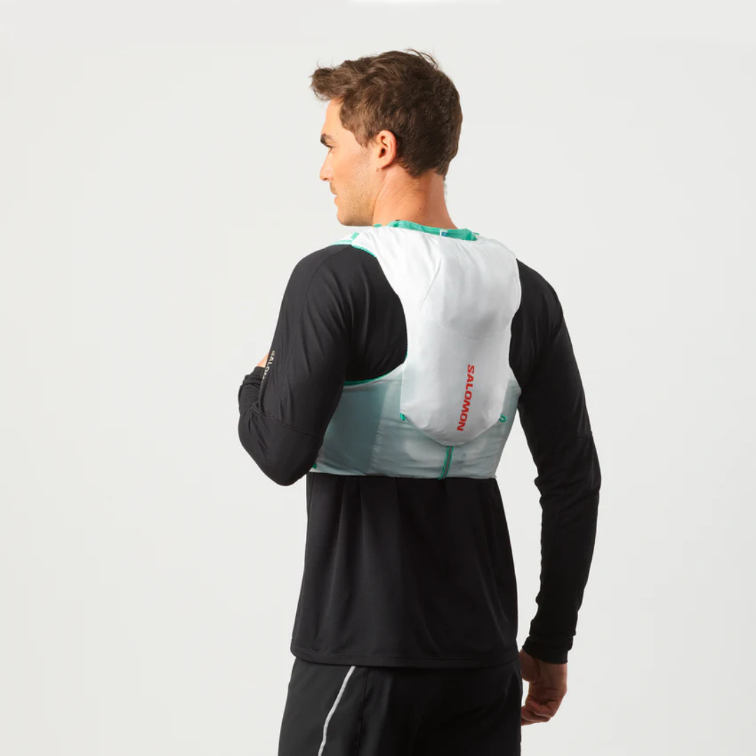 Salomon Unisex Adv Skin 5 Hydration Vest - Lightweight Running Pack for Trail Runners & Hikers - Perfect for Long Distance Running, Marathon Training & Outdoor Adventures (Model LC2379600)