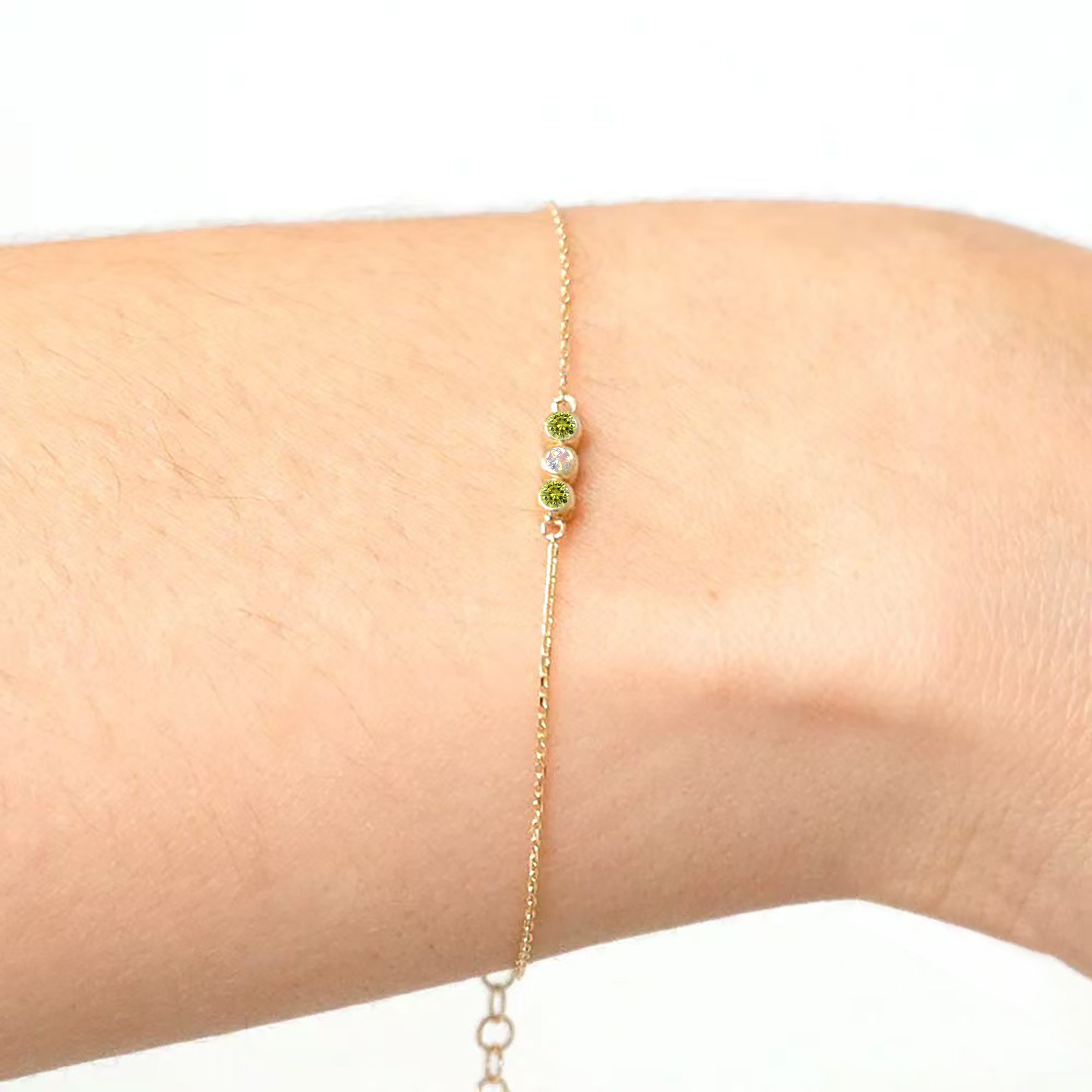 Blissful Tri Circle Memorial Ashes Bracelet - Keepsake Jewelry for Loved Ones - Perfect for Remembrance, Gifts & Special Occasions