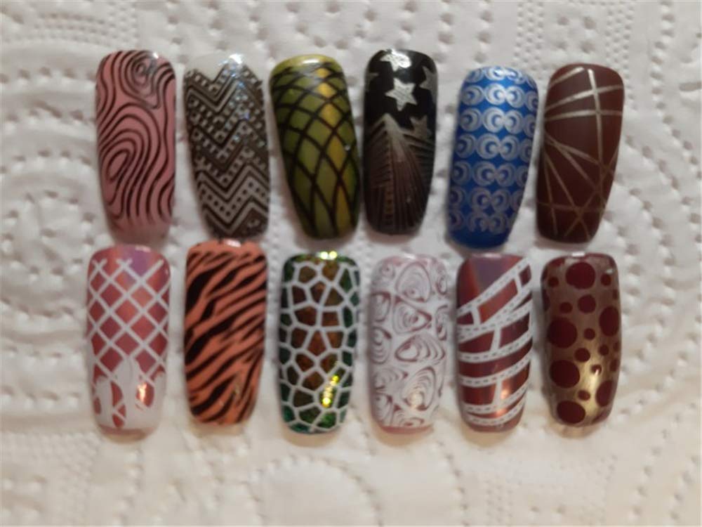 Mezerdoo 2-Piece Nail Stamping Plates Set - 9.5x14.5cm Geometric Skull Design for Nail Art, Manicure Stamping Templates with Stripe, Dot & Love Patterns - Perfect for Halloween, Gothic & Creative Nail Designs