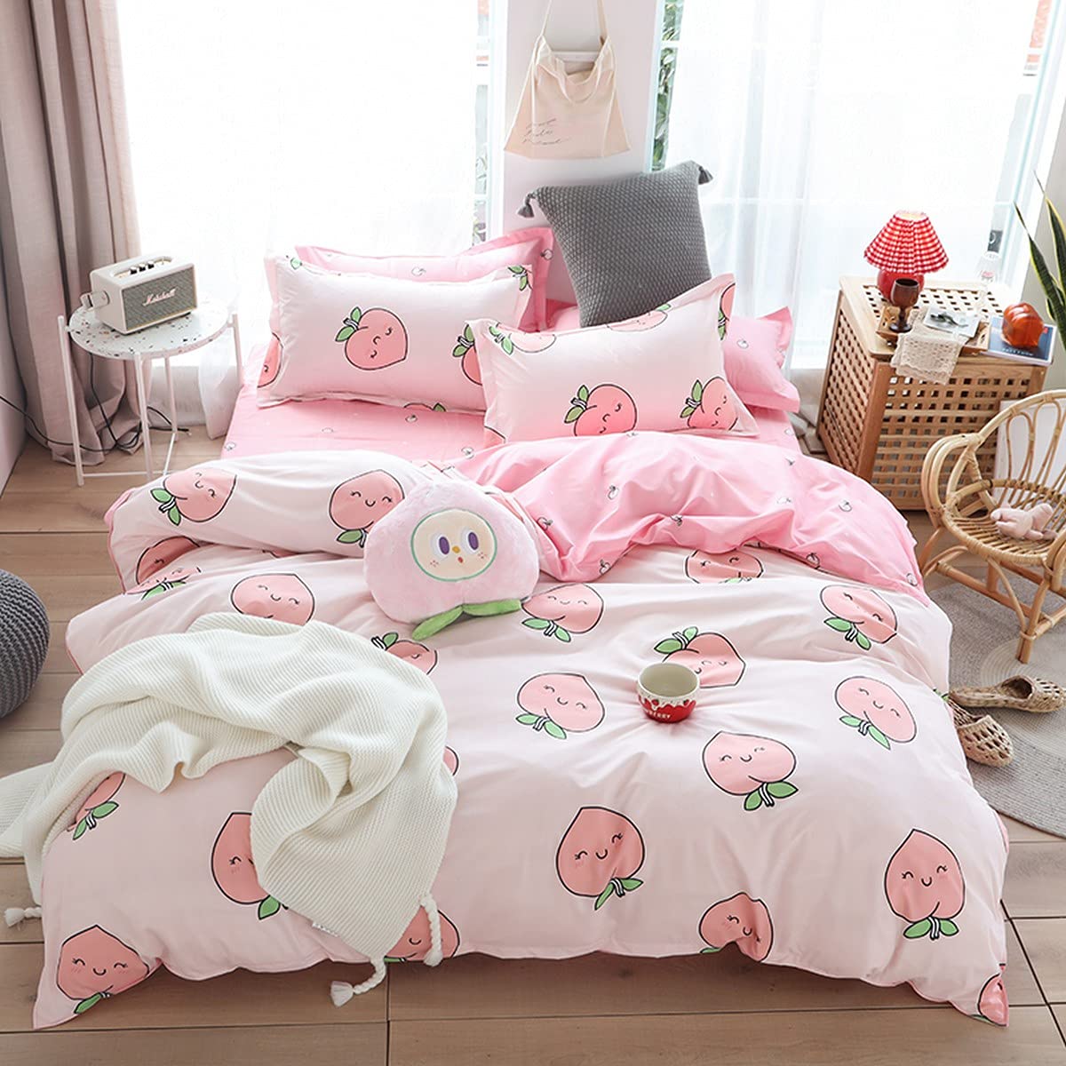 Pink Peach Fruits Pattern Reversible Duvet Cover Set for Girls - Twin Size with 2 Pillowcases, Kawaii Printed Lightweight Bedding for Kids & Teens - Perfect for Girls' Bedrooms, Sleepovers & Kawaii-Themed Decor