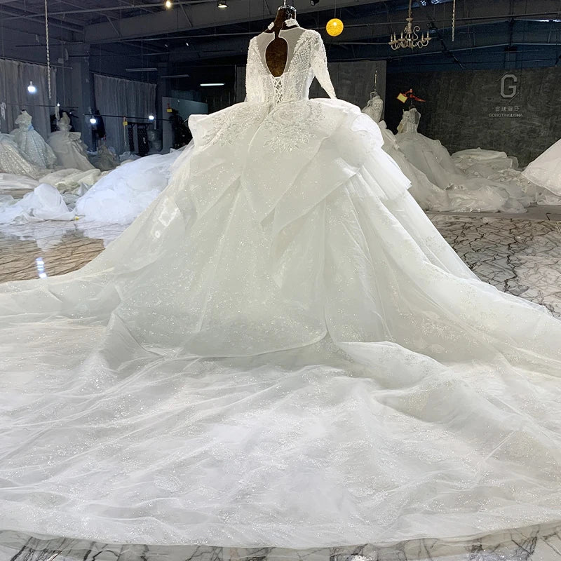 Elegant Lace Ball Gown Wedding Dress with Intricate Beading & O-Neck Long Sleeves - Perfect for Bridal Ceremonies, Formal Events & Vintage-Themed Weddings