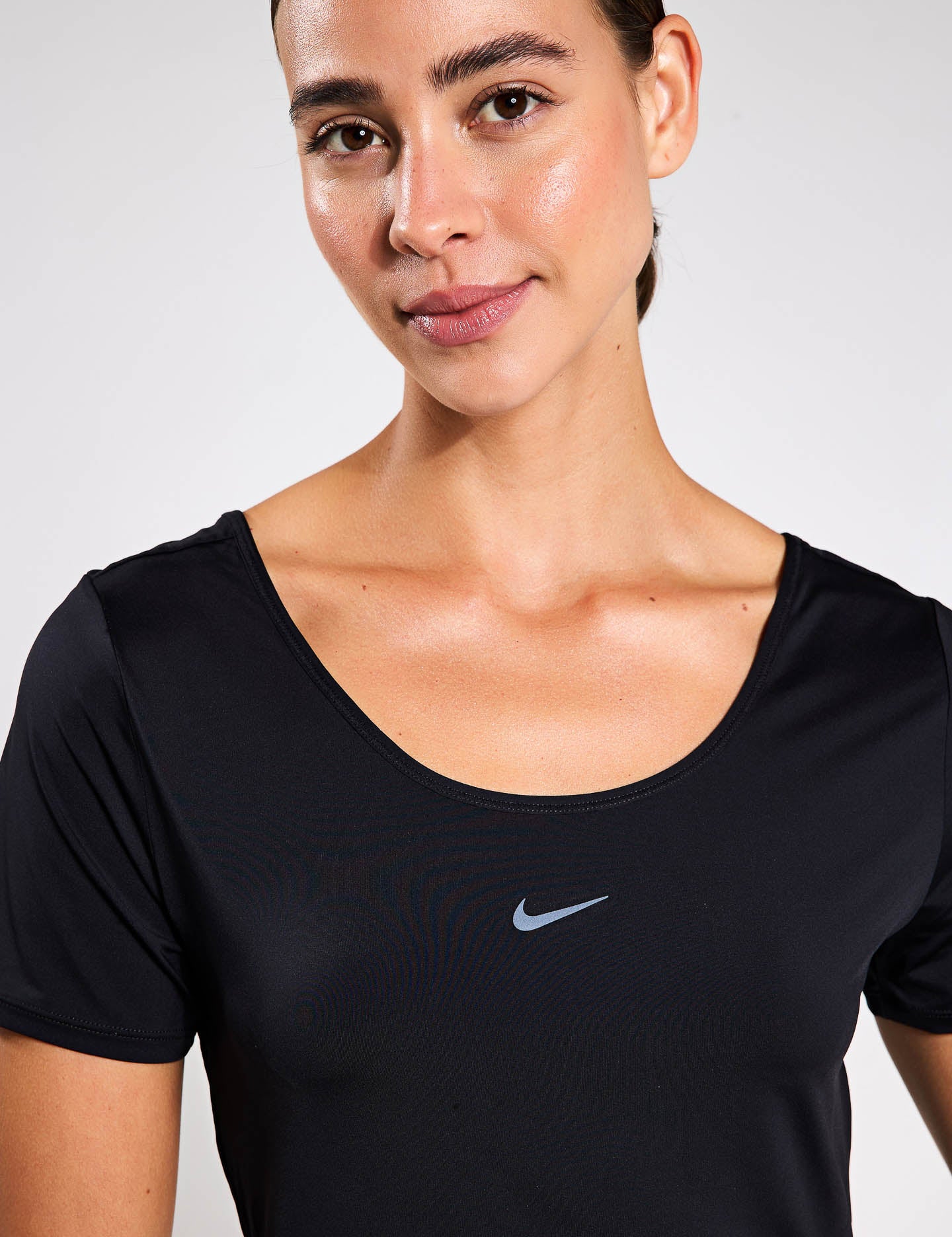 Classic Dri-FIT Short Sleeve Cropped Twist Top - Black & White | Moisture-Wicking Workout Shirt for Yoga, Running & Gym