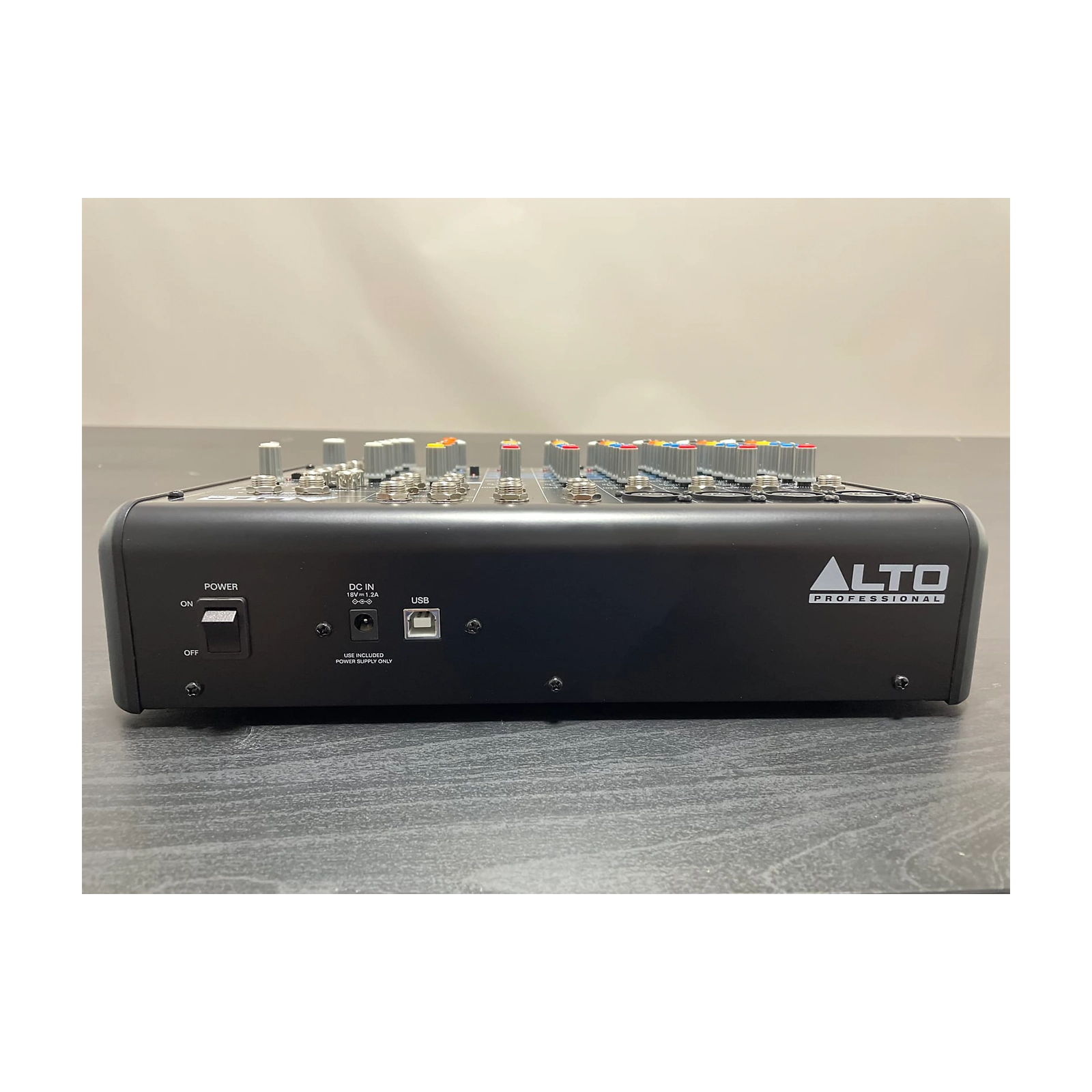 Alto Professional TrueMix 800FX 8-Channel Analog Audio Mixer with Multi-FX Effects - B-Stock (Perfect for Live Performances, Studio Recording & DJ Setups)