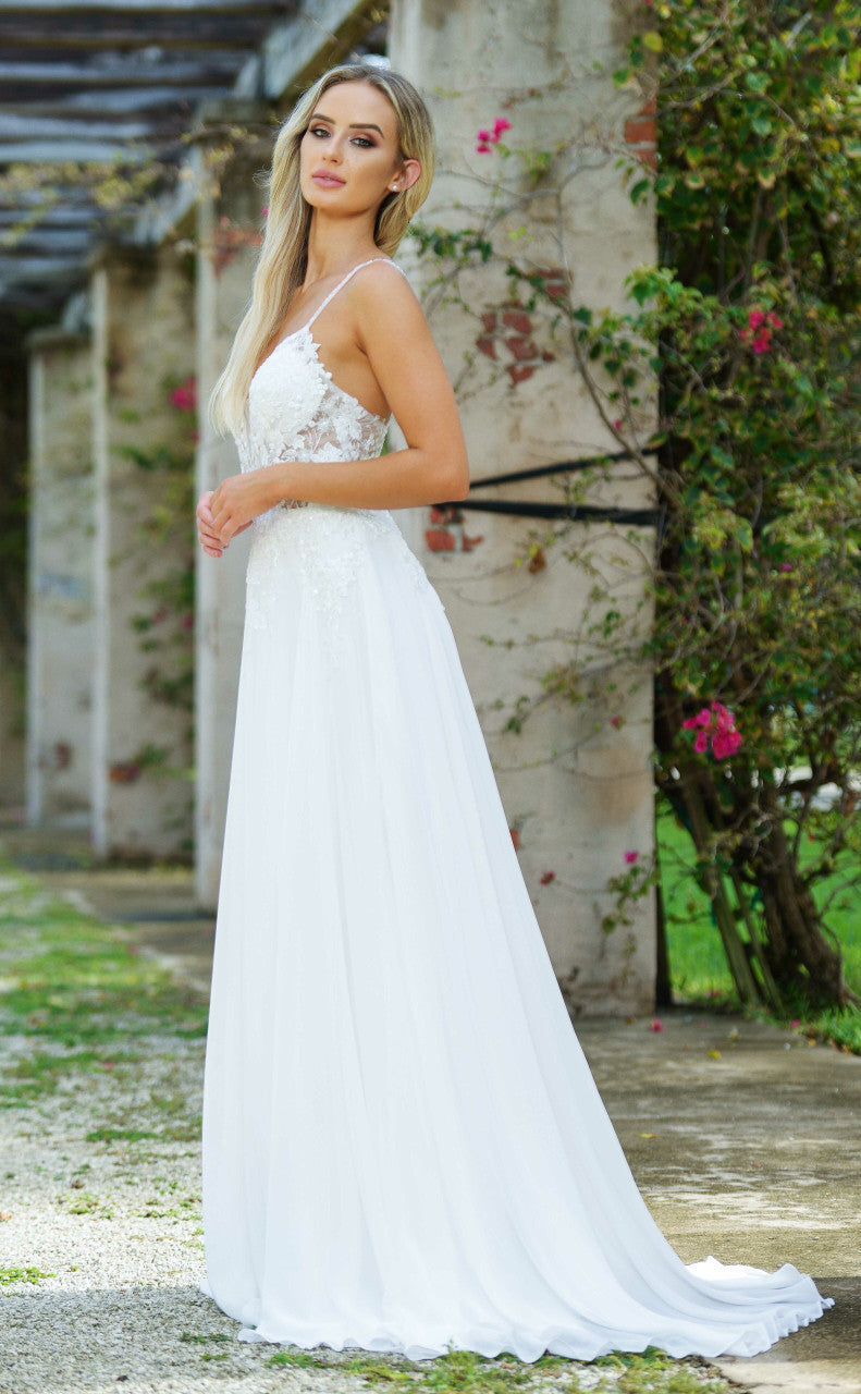 Avianna Gown - Elegant Off White Evening Dress for Women | Perfect for Weddings, Prom & Formal Events