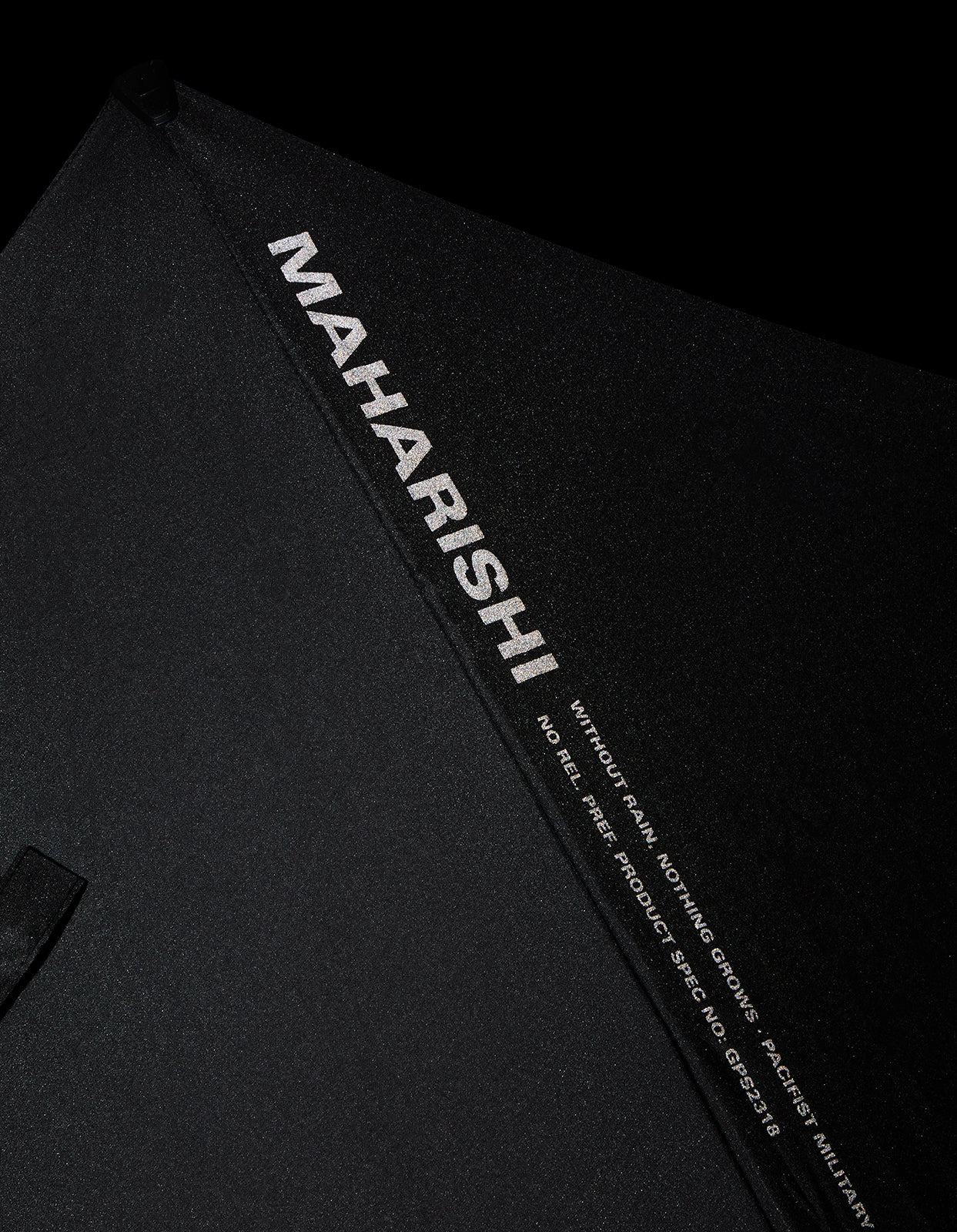 9299 Maharishi x Senz Original Black Umbrella - Windproof Compact Travel Umbrella for Rain & Sun Protection
