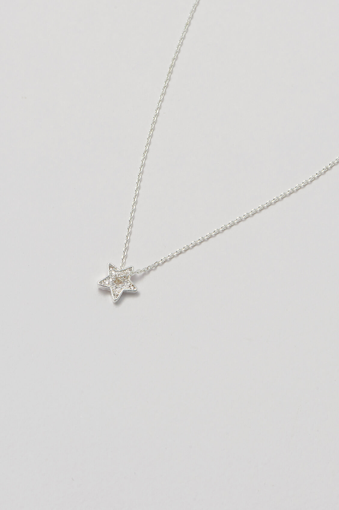 Twinkling Star Necklace - Elegant Gold/Silver Layered Pendant for Women - Perfect for Date Night, Parties & Everyday Wear