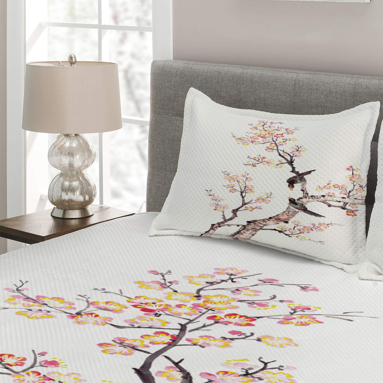 Ambesonne 3-Piece King Size Quilt Set - Traditional Chinese Plum Blossom & Birds Floral Print Bedspread with 2 Pillow Shams | Elegant Pale Yellow Brown Decorative Coverlet | Perfect for Asian-Themed Bedroom Decor & Cultural Home Styling