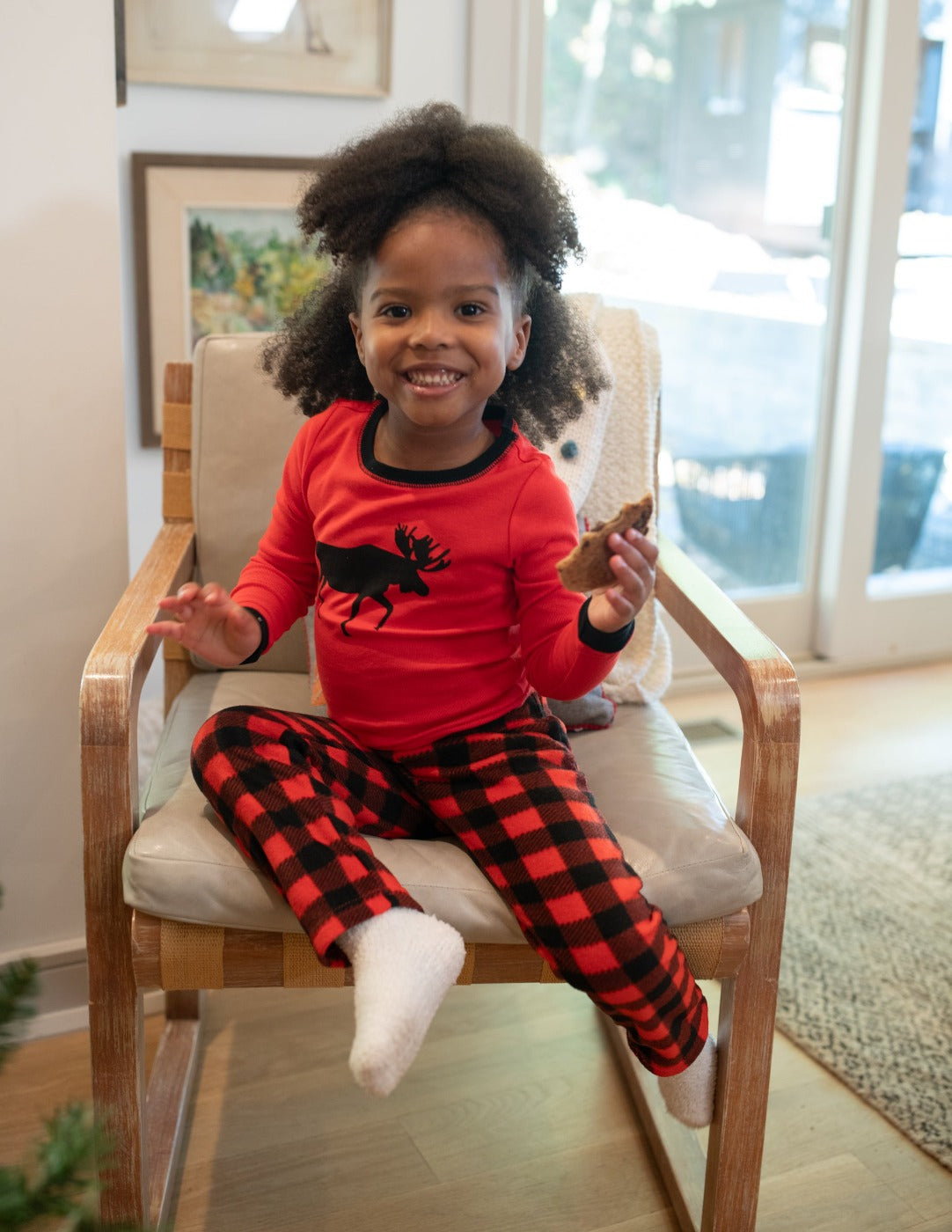 Cozy Fleece Plaid Pajama Set for Women - Soft Winter Sleepwear & Loungewear - Perfect for Christmas, Bedtime & Relaxing at Home