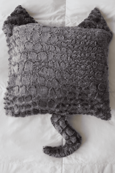 Soft Plush Cat Ear Throw Pillow Cover - Cute Decorative Pillow Case for Bed, Couch & Sofa - Perfect for Home Decor, Living Room & Bedroom Aesthetics