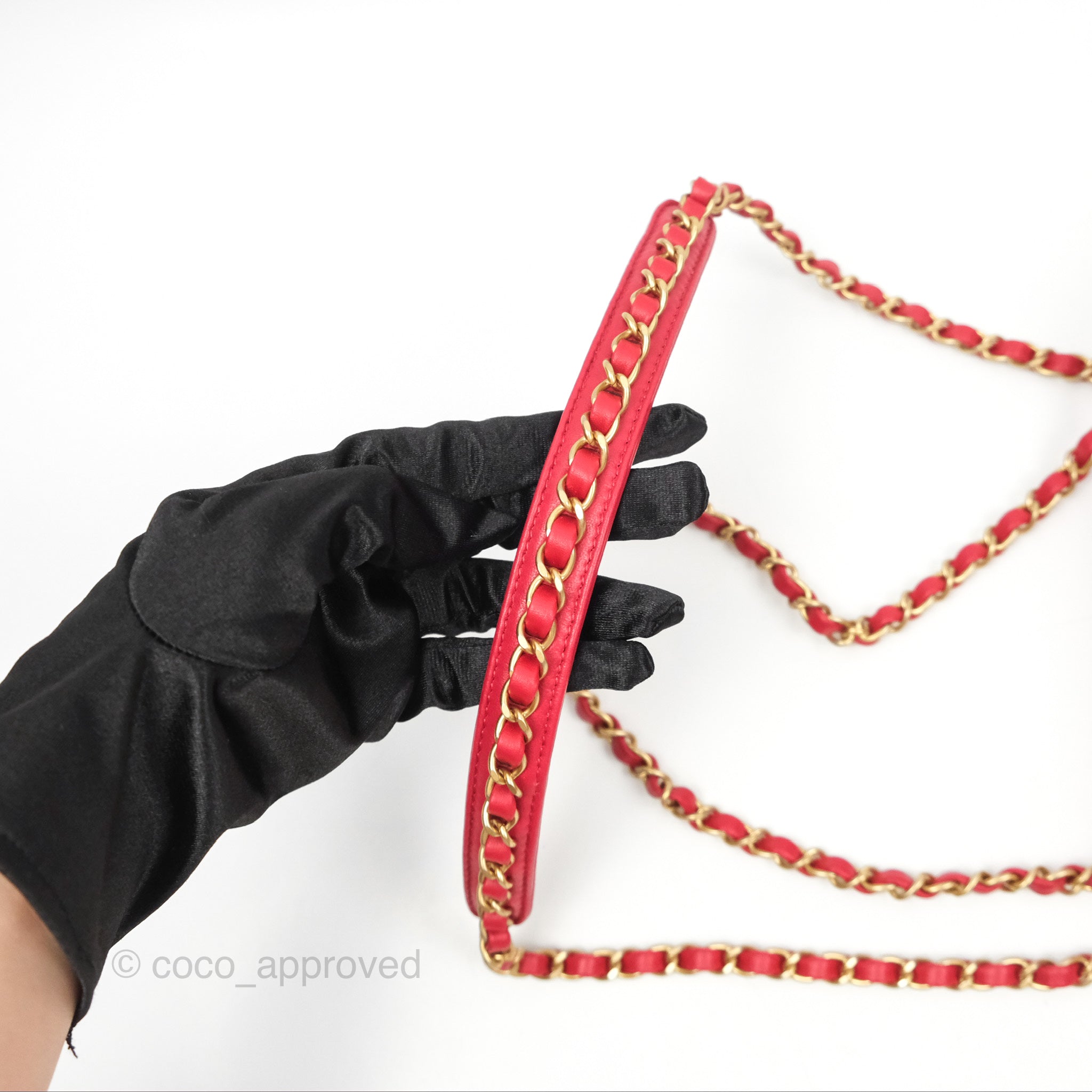 Chanel Red Goatskin Camera Bag with Aged Gold Chain Strap - Luxury Crossbody Bag for Women, Perfect for Parties & Evening Events