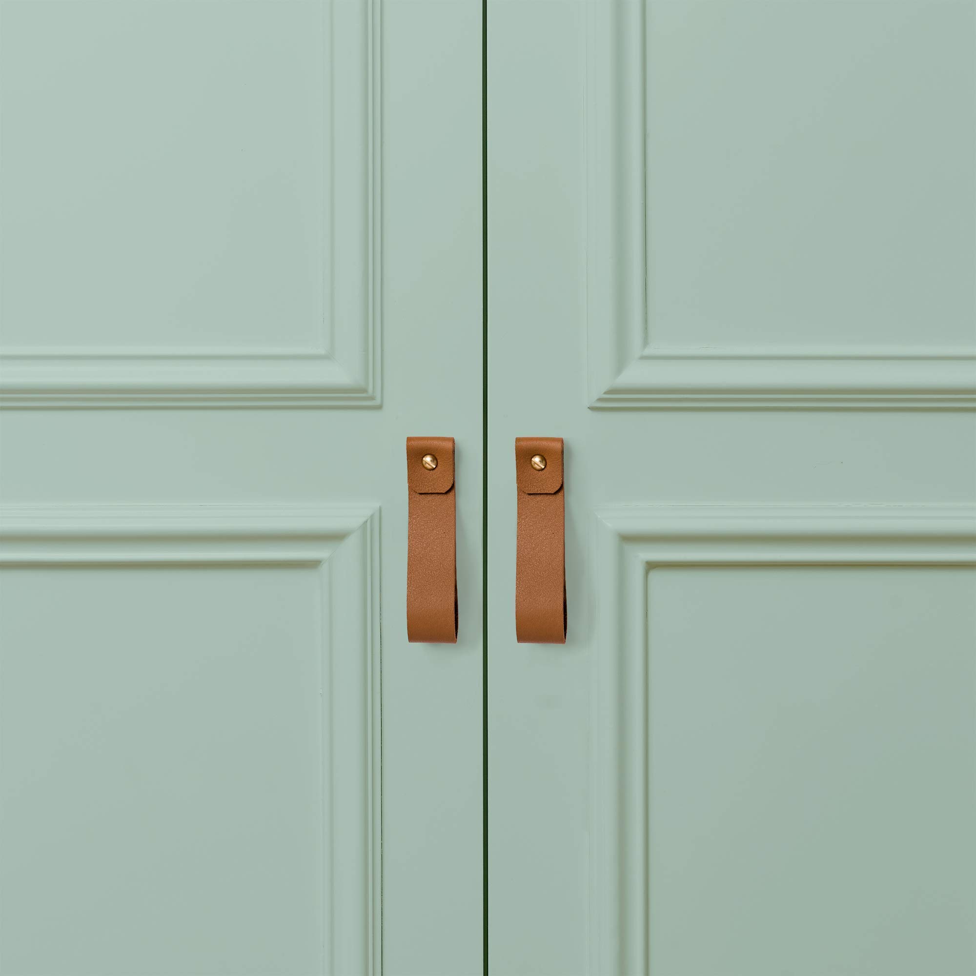 KEYAIIRA - Medium Leather and Brass Drawer Pulls - Rustic Gold Cabinet Knobs & Handles for Kitchen, Closet, Furniture - Minimalist Home Decor Hardware for Cabinets, Dressers, and Doors