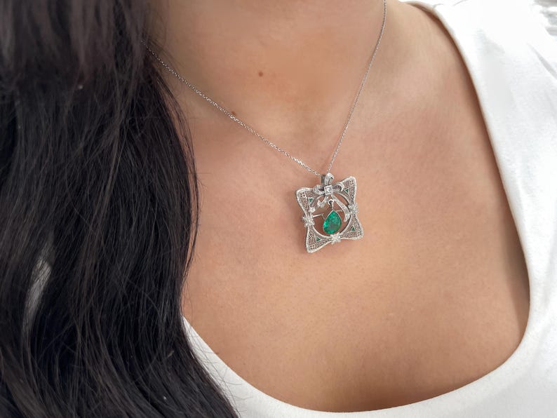 2.65tcw 14K Gold Colombian Emerald Pear Cut & Diamond Vintage Pendant Brooch - Elegant Jewelry for Weddings, Anniversaries & Special Occasions